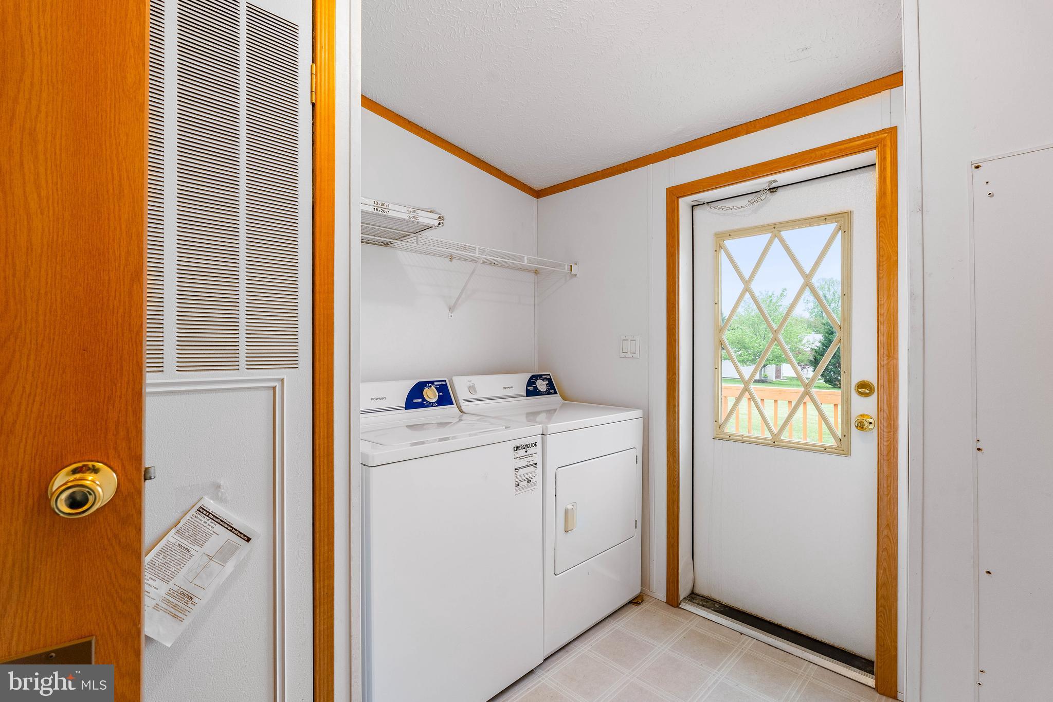MAYBELLE MANOR - Residential