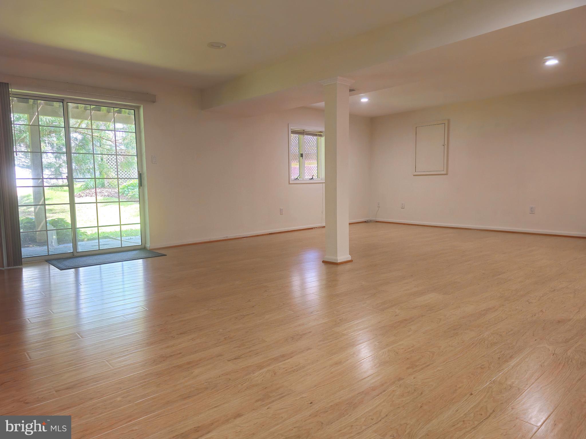 PINECREST - Residential