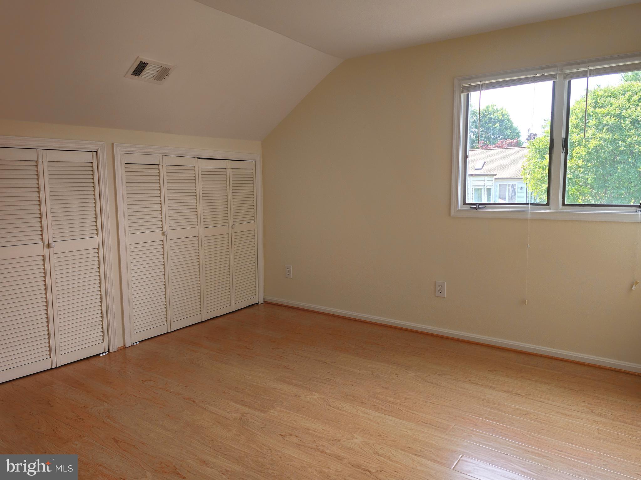 PINECREST - Residential
