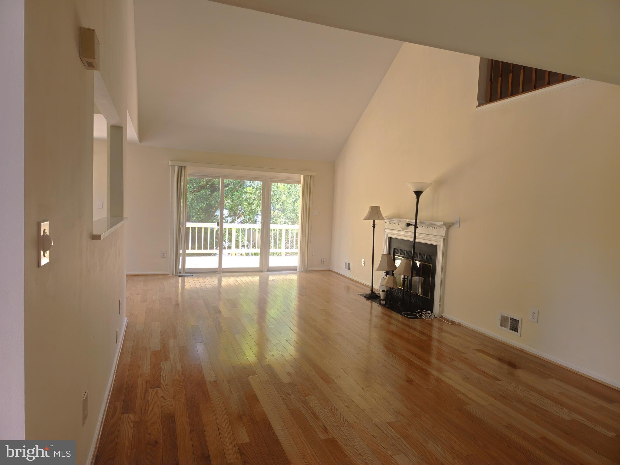 PINECREST - Residential