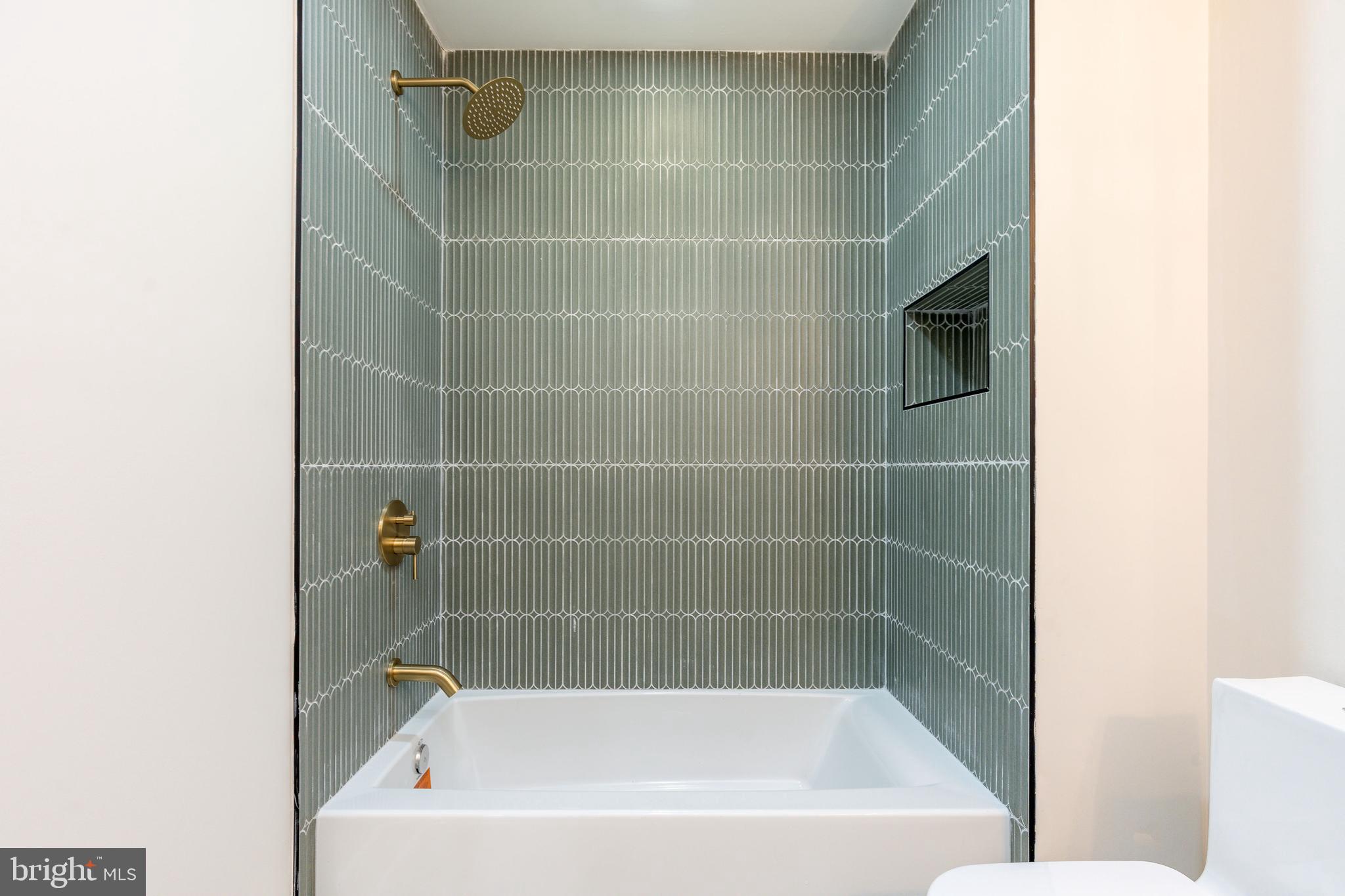 PASSYUNK SQUARE - Residential