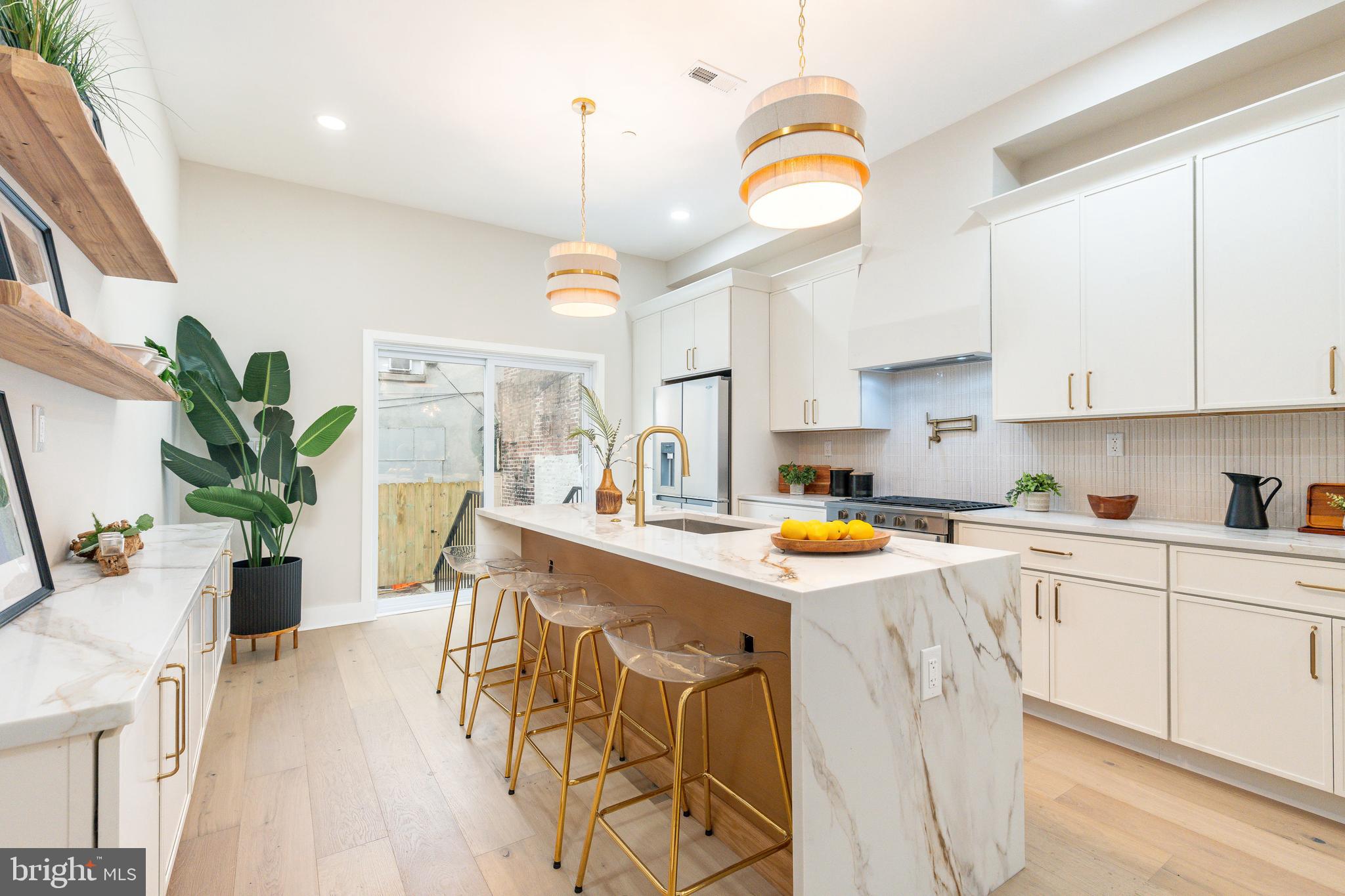 PASSYUNK SQUARE - Residential