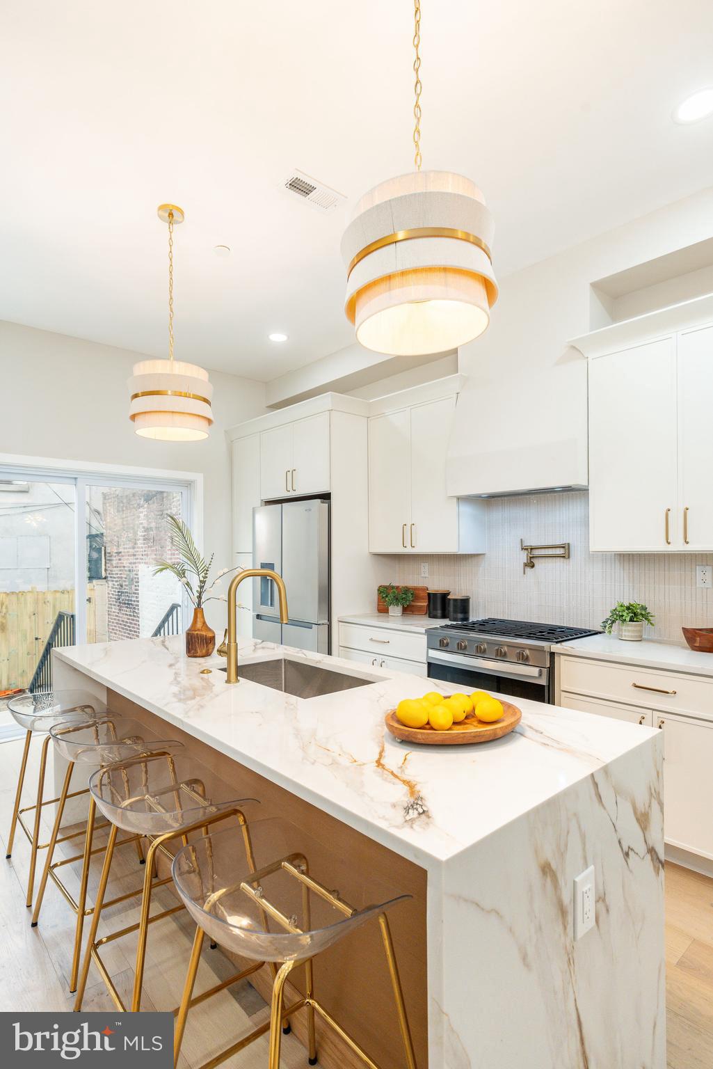 PASSYUNK SQUARE - Residential