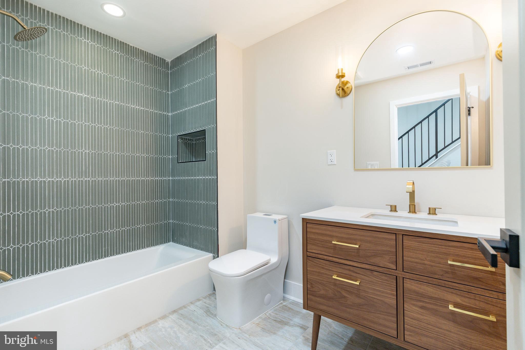 PASSYUNK SQUARE - Residential
