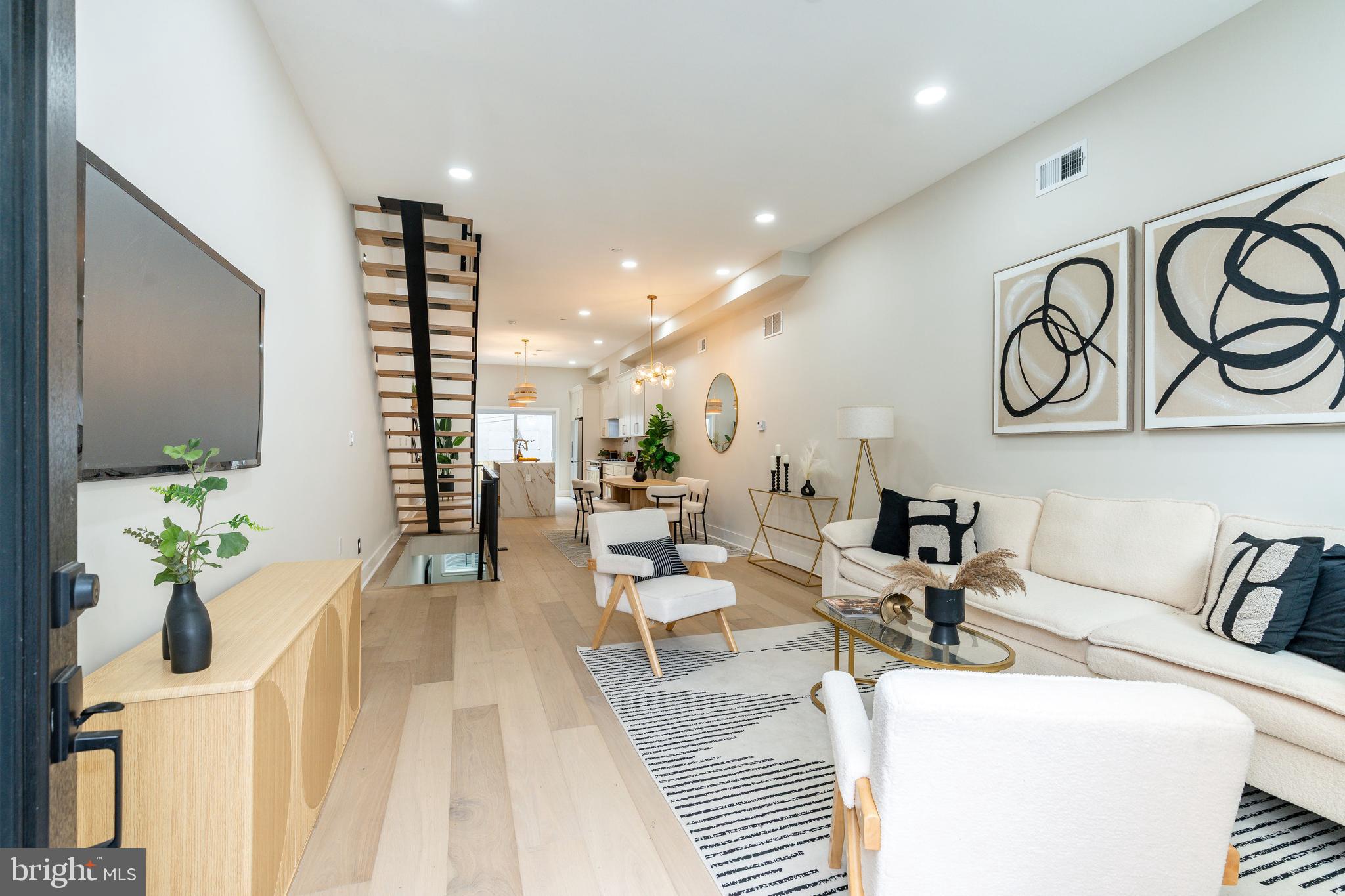 PASSYUNK SQUARE - Residential