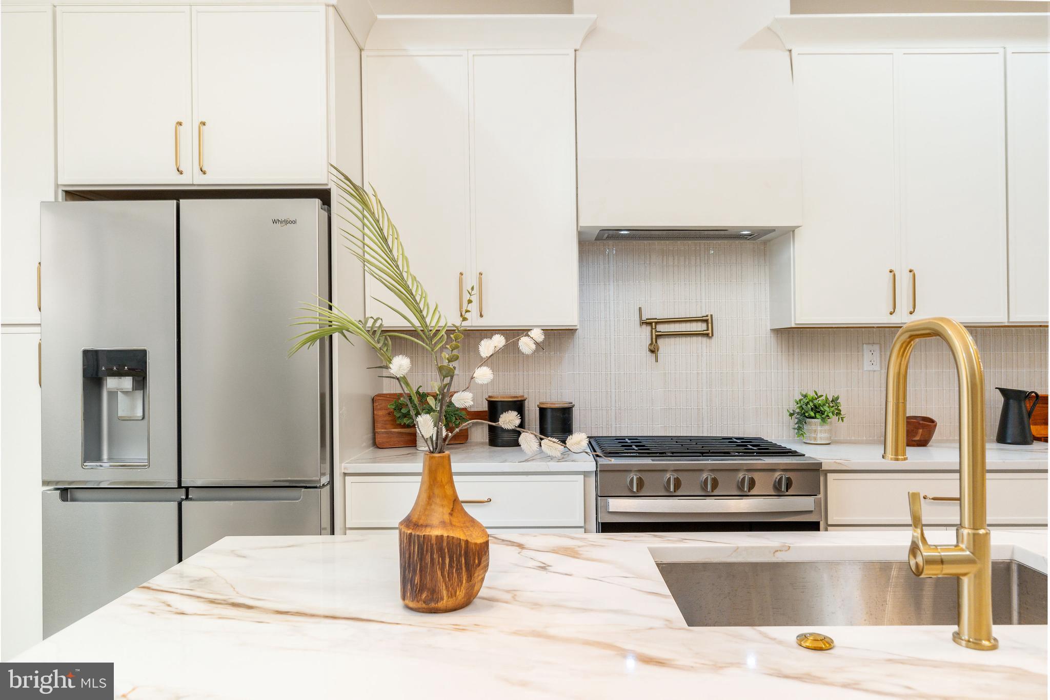 PASSYUNK SQUARE - Residential