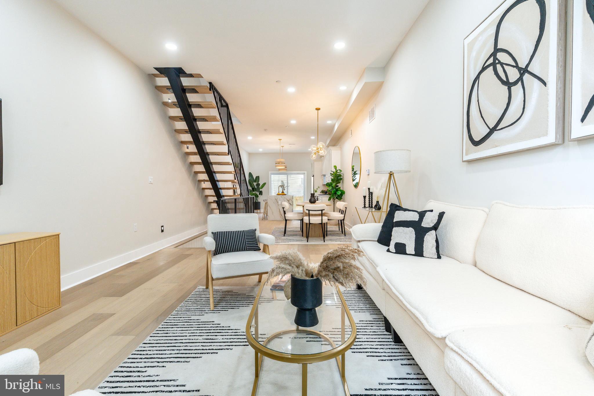 PASSYUNK SQUARE - Residential