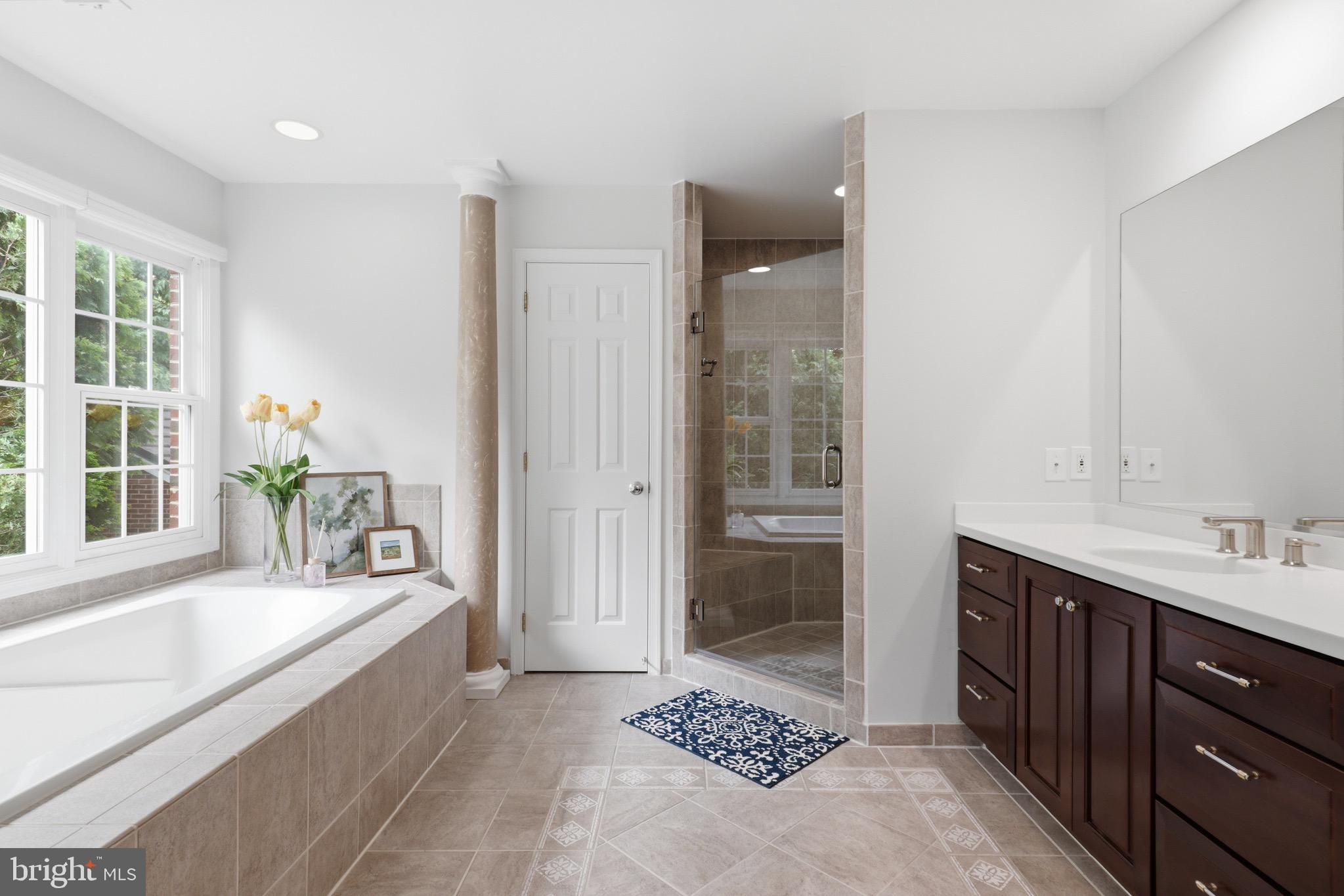 RIVER FALLS - Residential