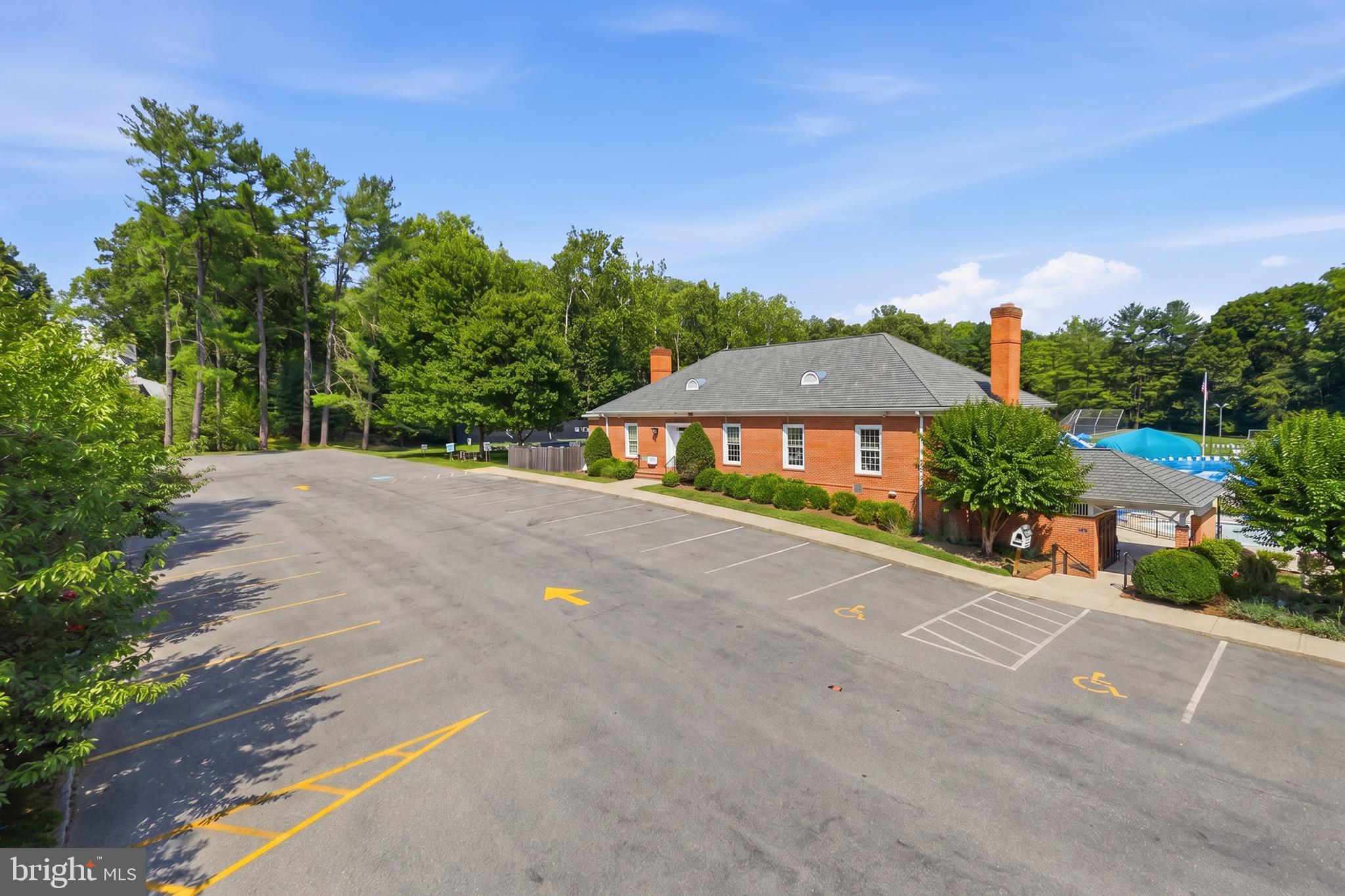 RIVER FALLS - Residential
