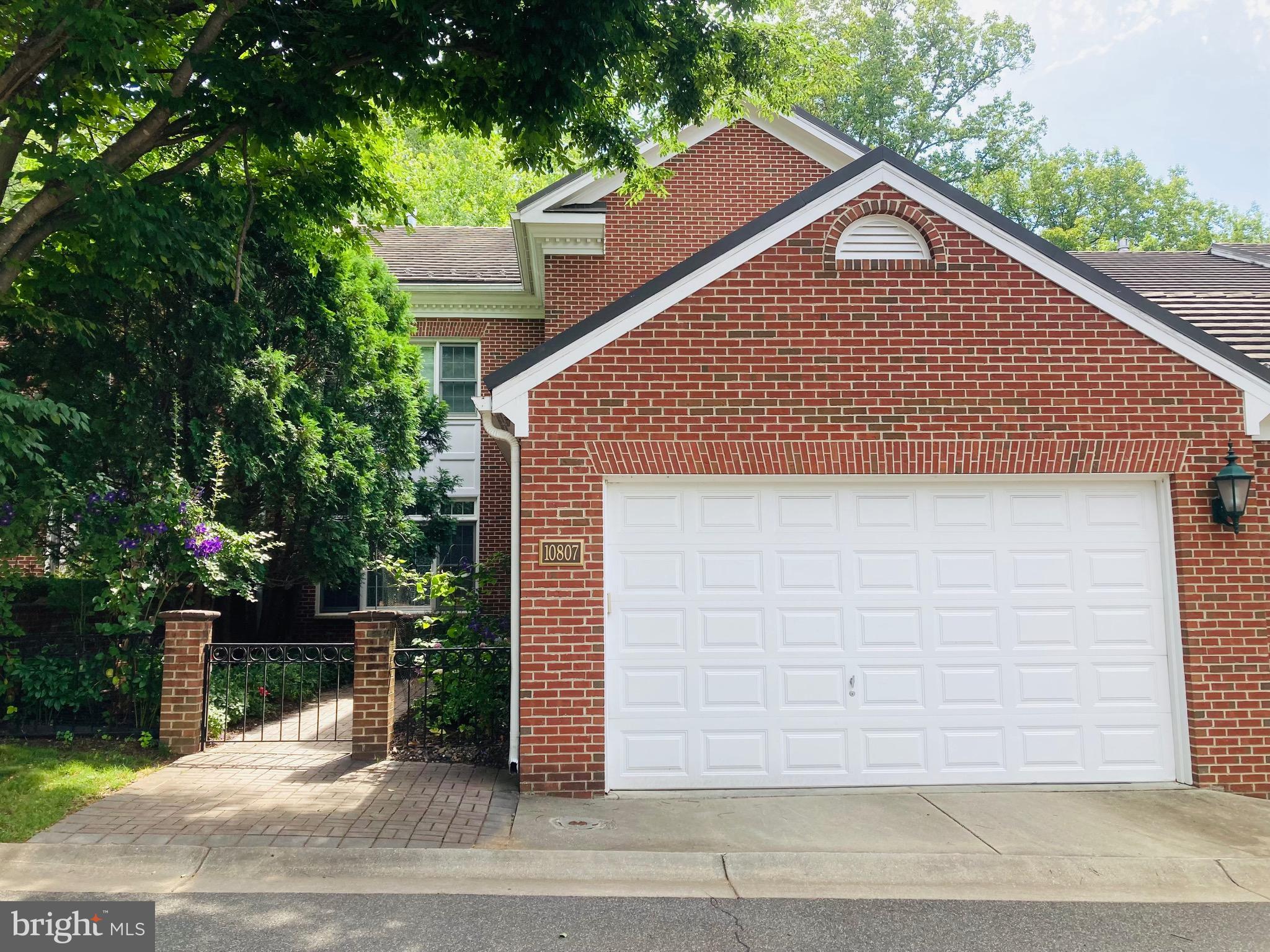 RIVER FALLS - Residential