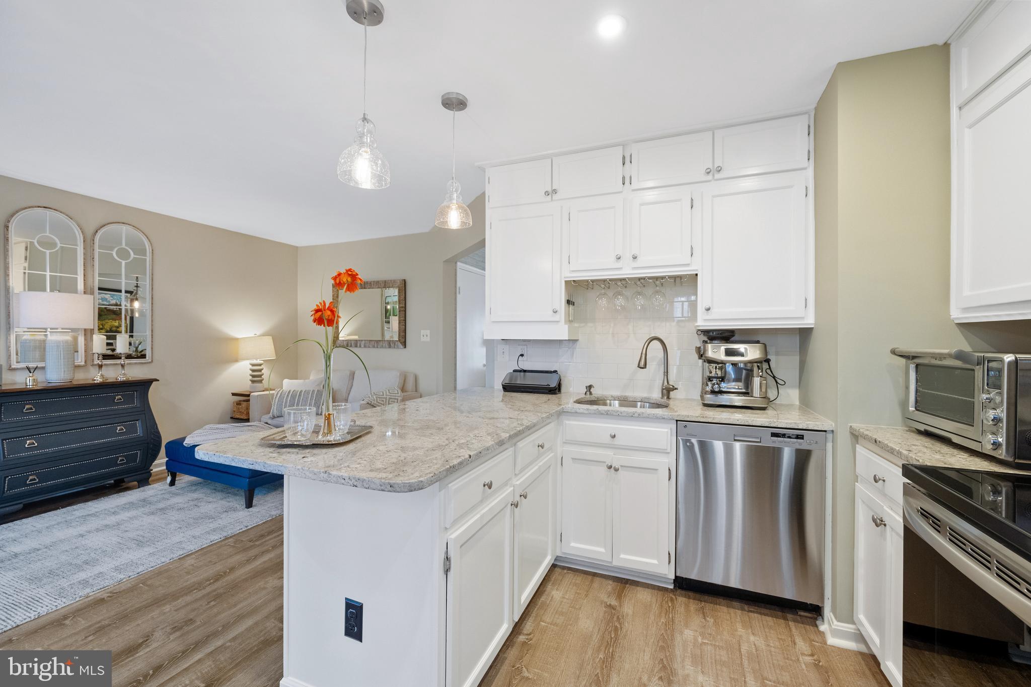 COMPTON VALLEY ESTATES - Residential