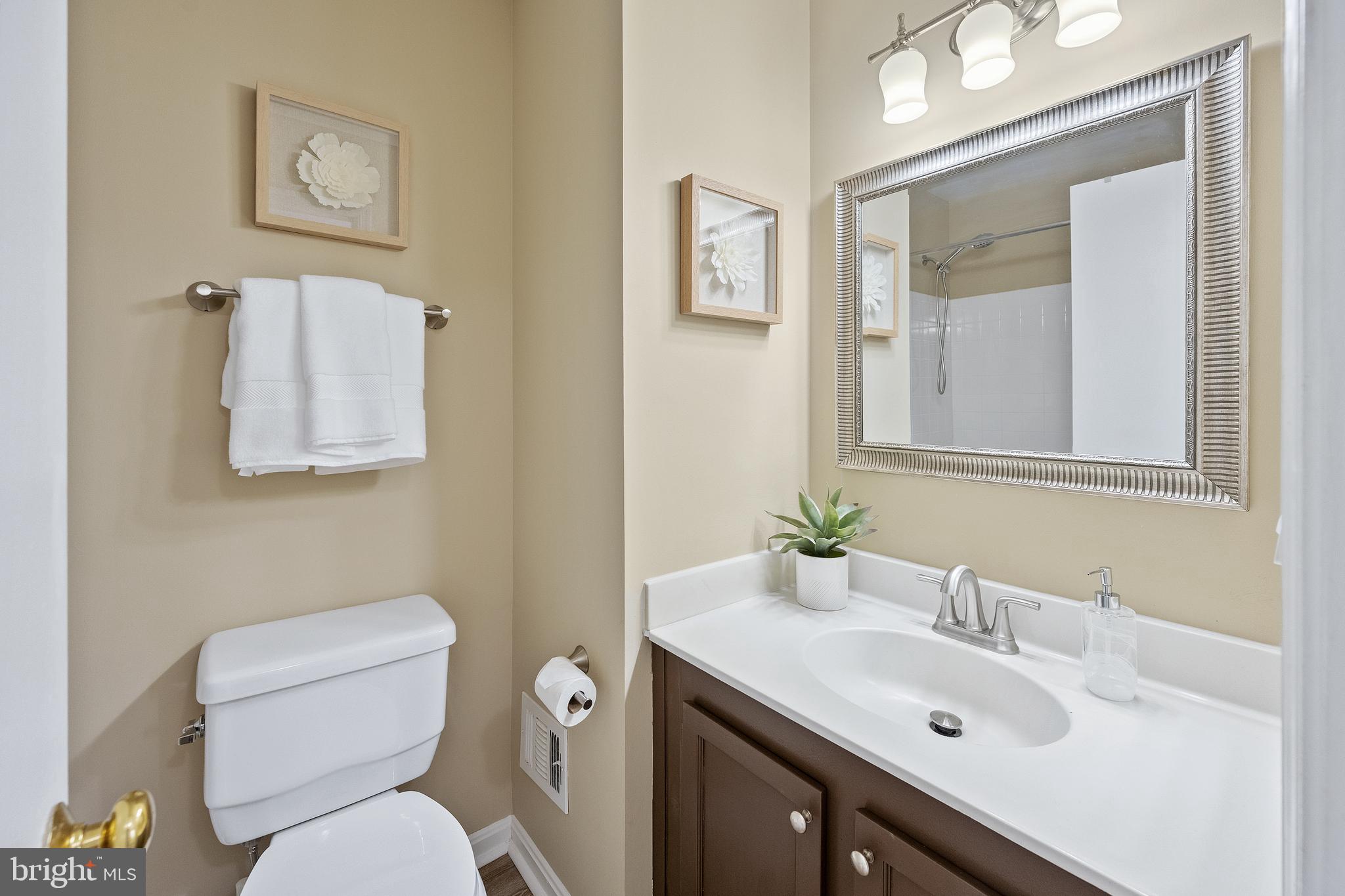 COMPTON VALLEY ESTATES - Residential