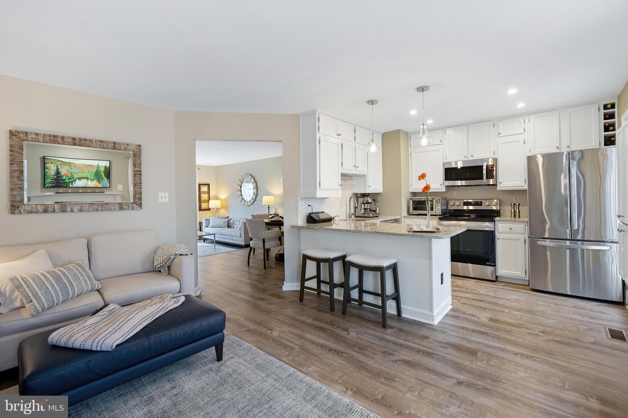 COMPTON VALLEY ESTATES - Residential