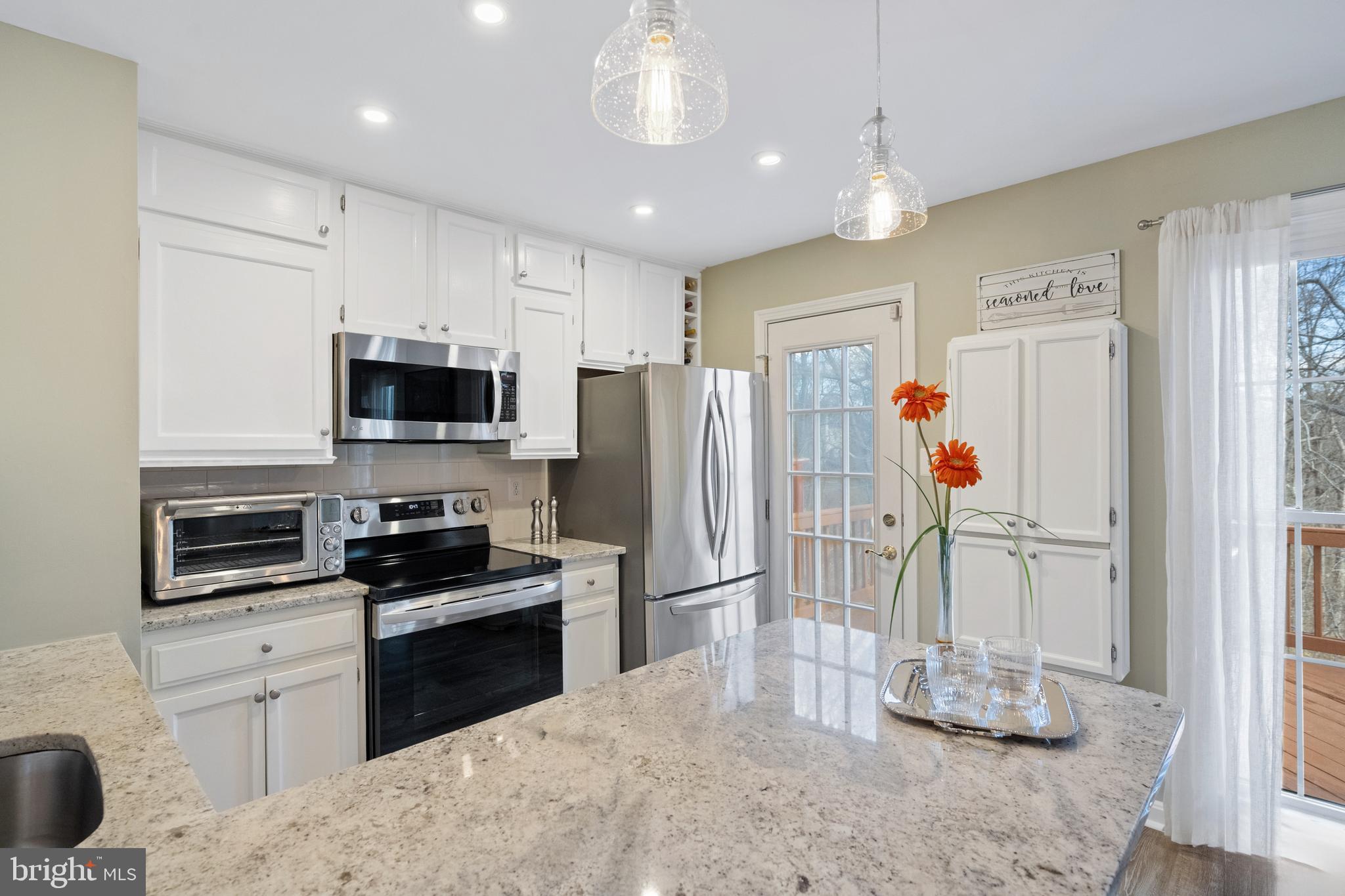 COMPTON VALLEY ESTATES - Residential