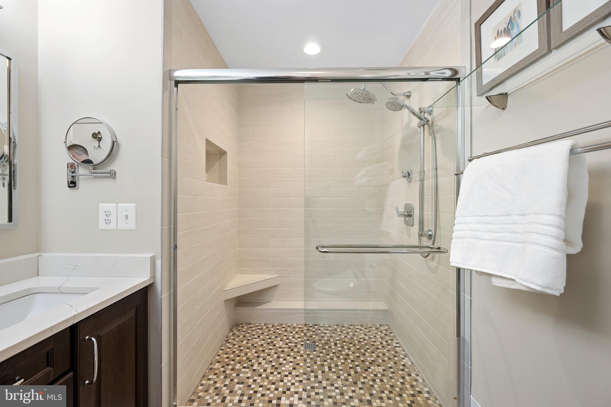 COMPTON VALLEY ESTATES - Residential