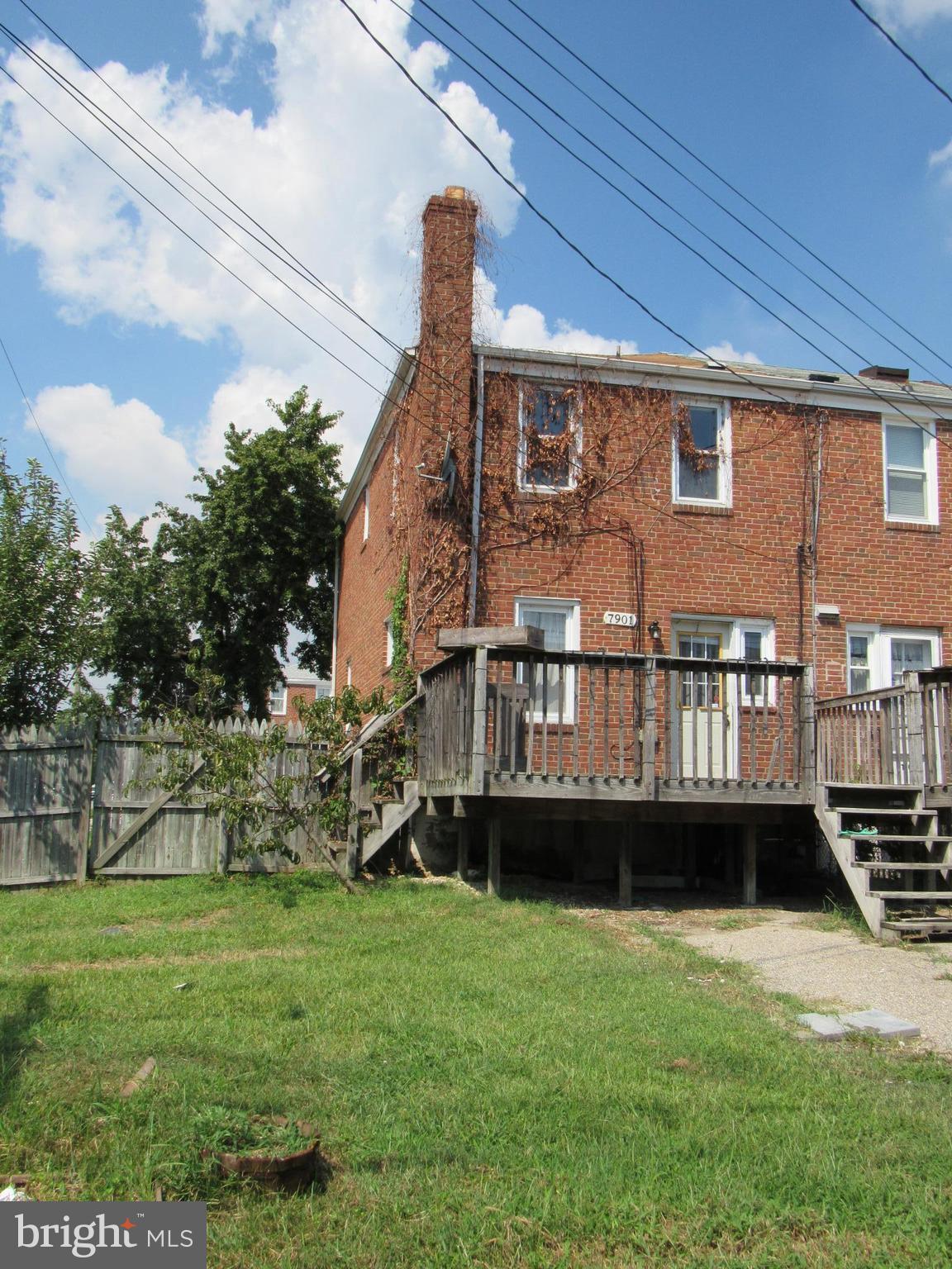NORTH POINT VILLAGE - Residential