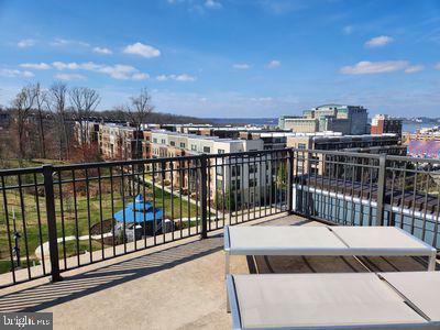 POTOMAC OVERLOOK CONDO - Residential