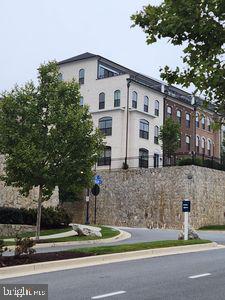 POTOMAC OVERLOOK CONDO - Residential
