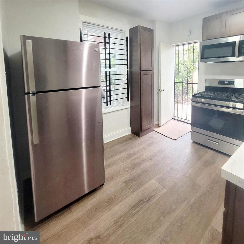 SHARSWOOD - Residential