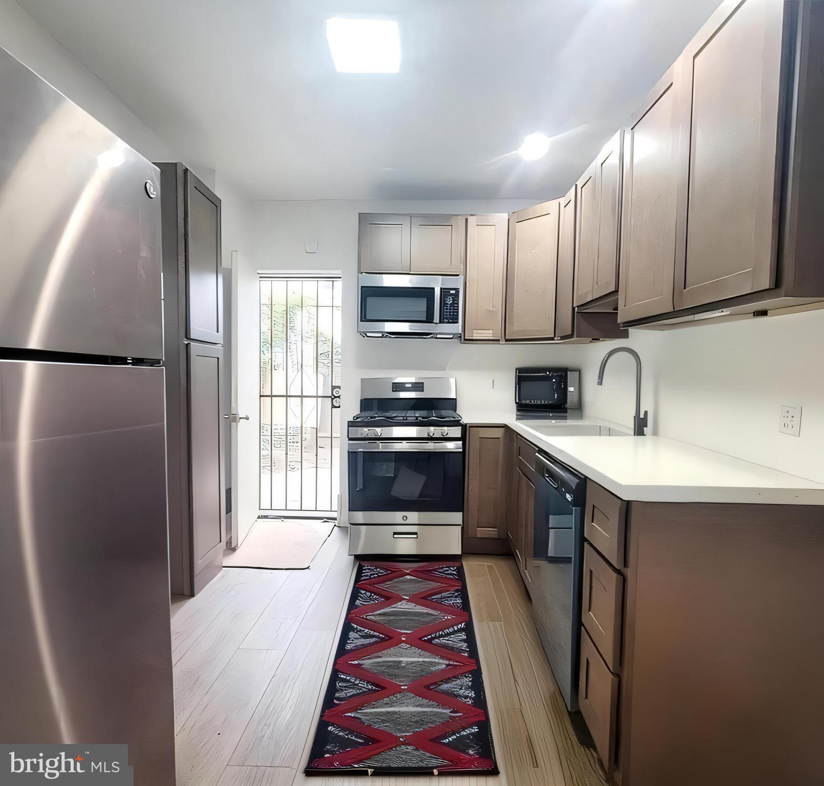 SHARSWOOD - Residential