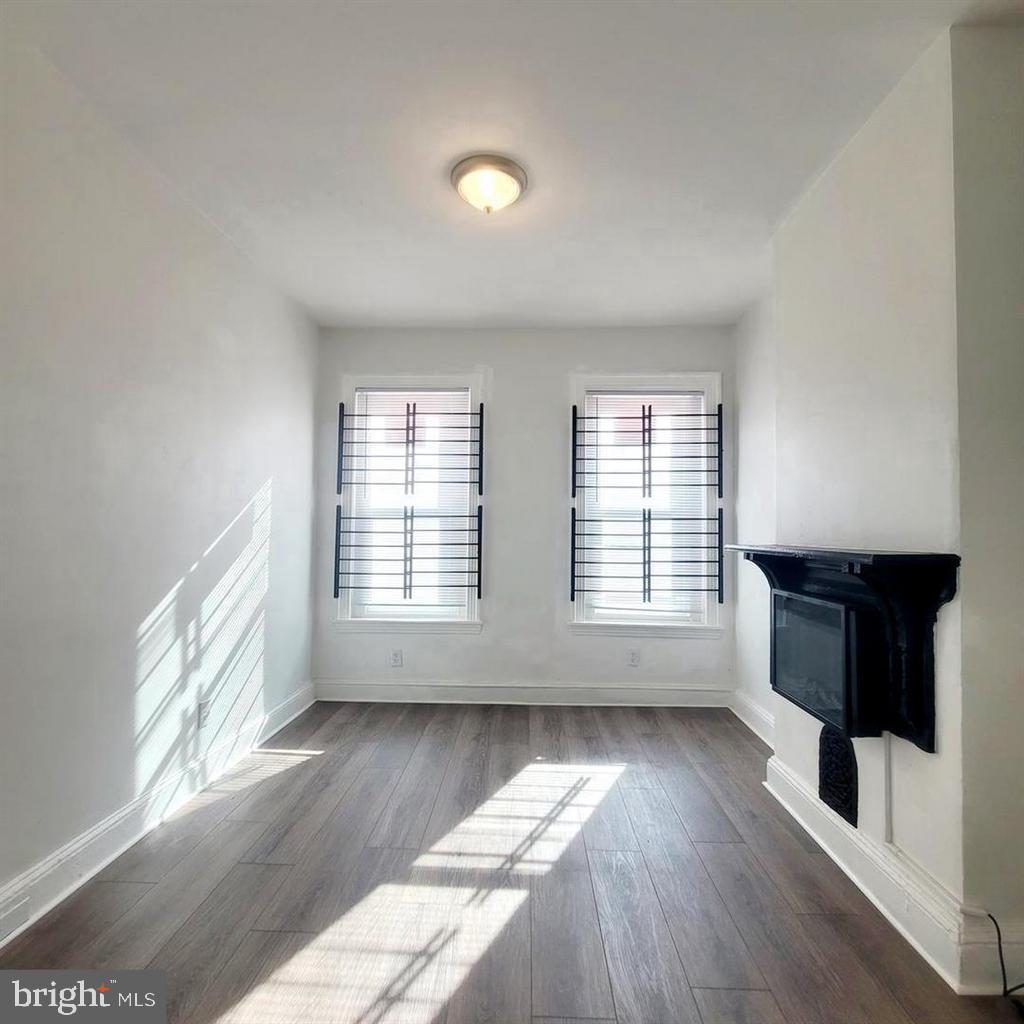 SHARSWOOD - Residential