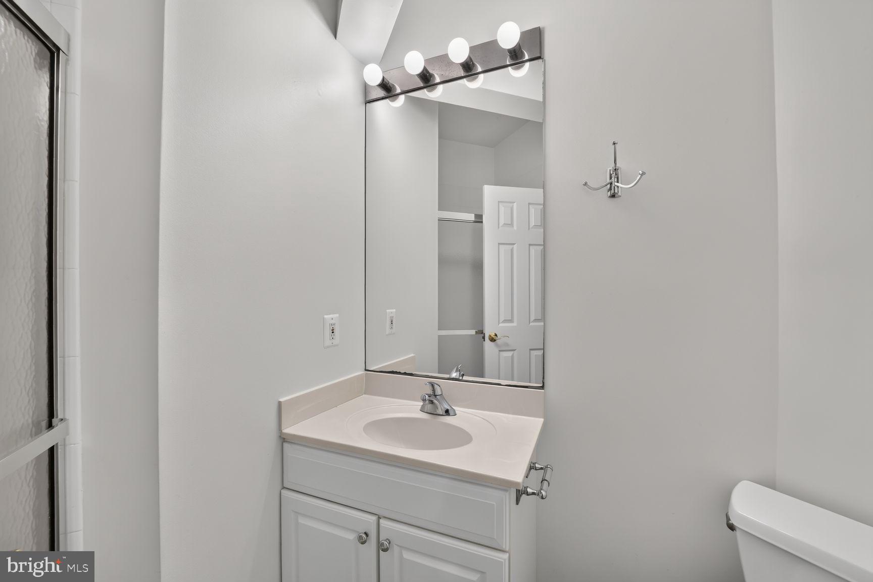 POTOMAC OUTSIDE - Residential