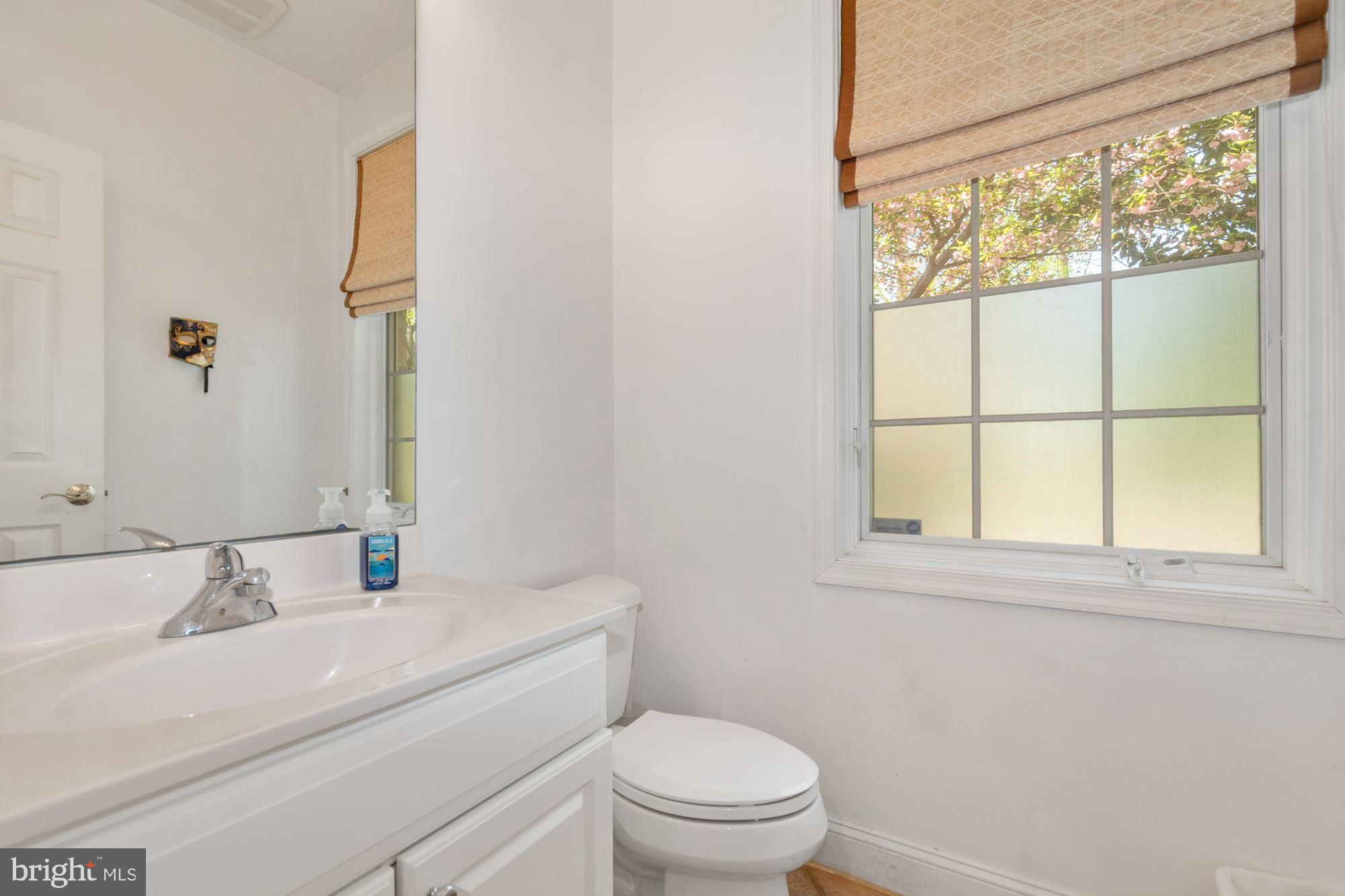POTOMAC OUTSIDE - Residential