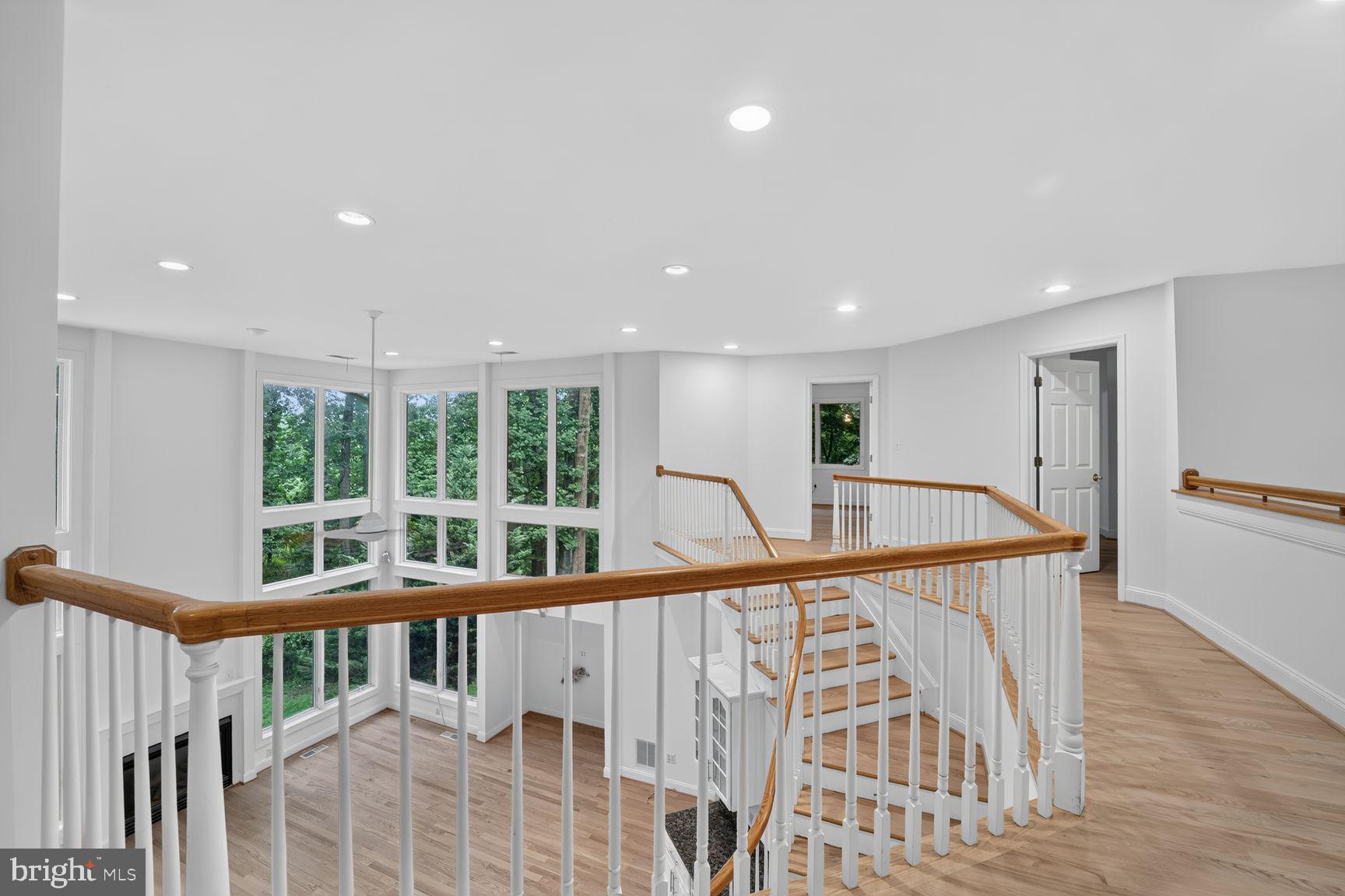 POTOMAC OUTSIDE - Residential