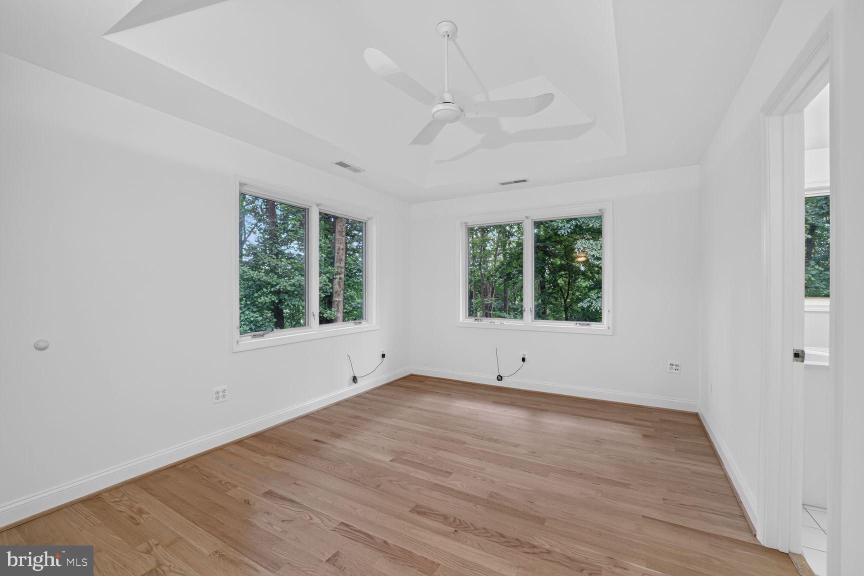 POTOMAC OUTSIDE - Residential