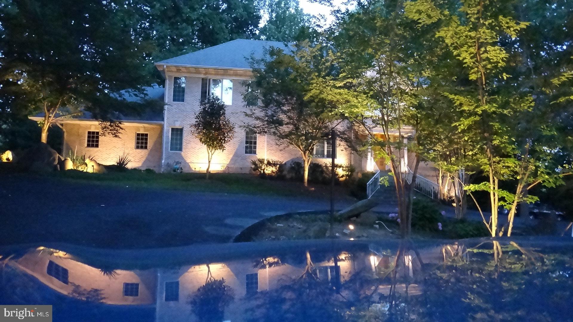 POTOMAC OUTSIDE - Residential