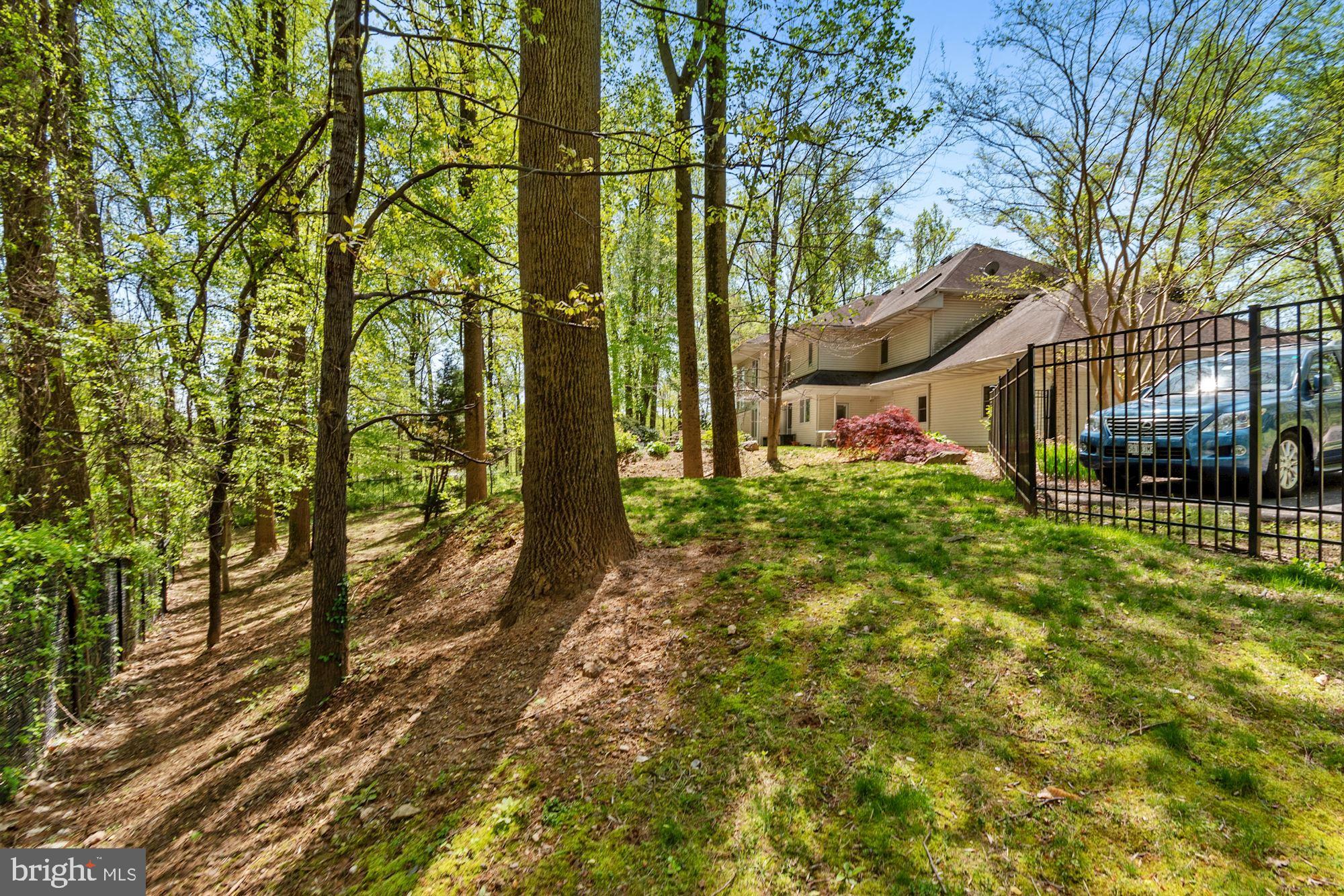 POTOMAC OUTSIDE - Residential