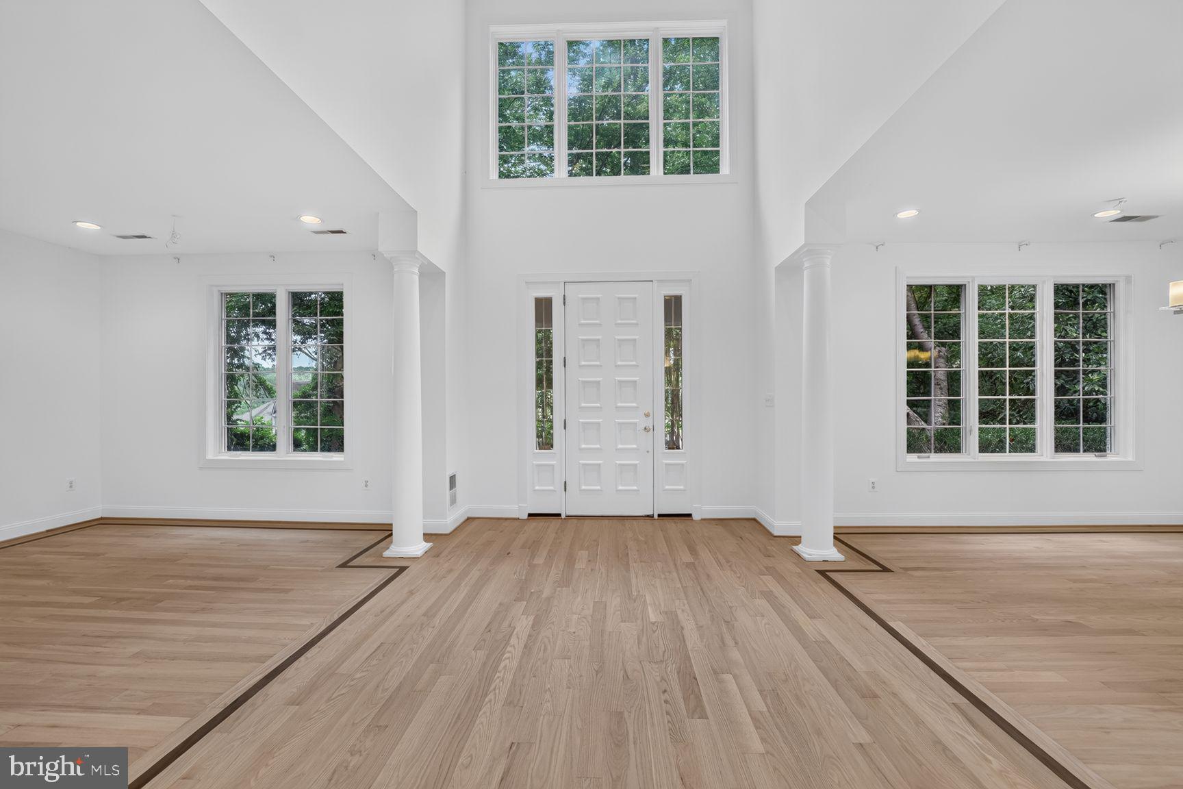 POTOMAC OUTSIDE - Residential