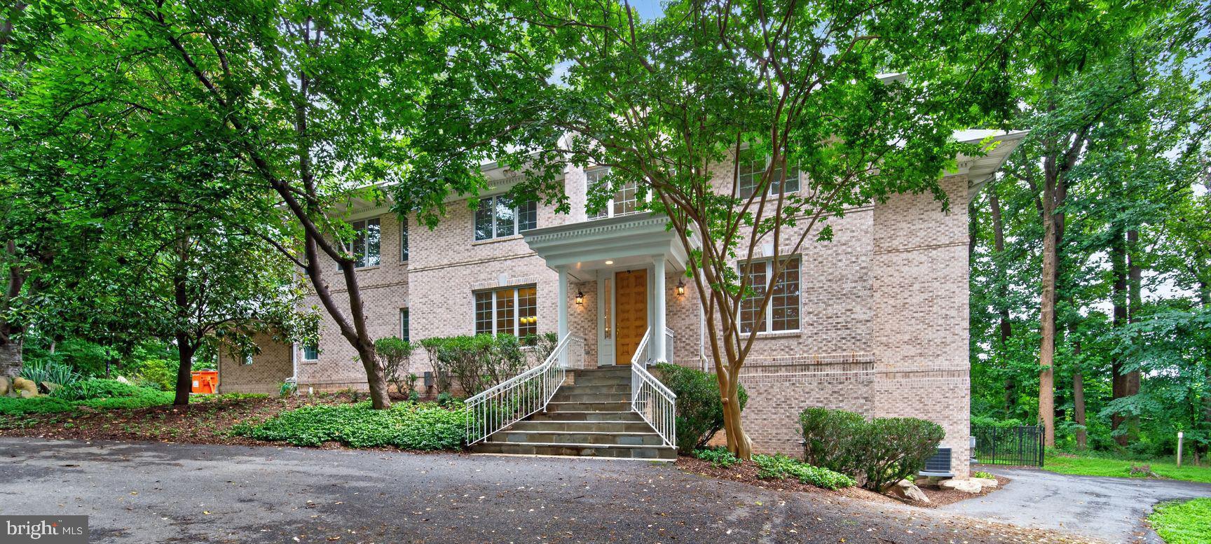 POTOMAC OUTSIDE - Residential