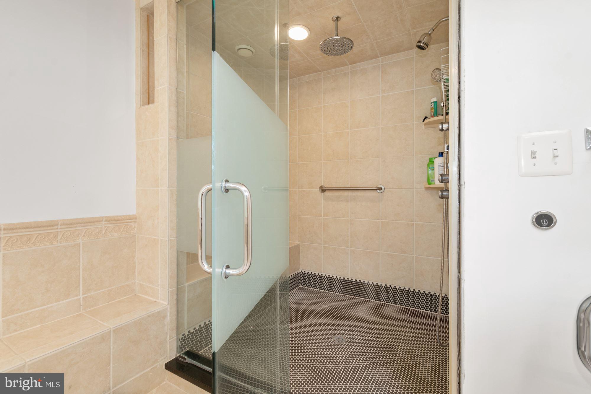 POTOMAC OUTSIDE - Residential