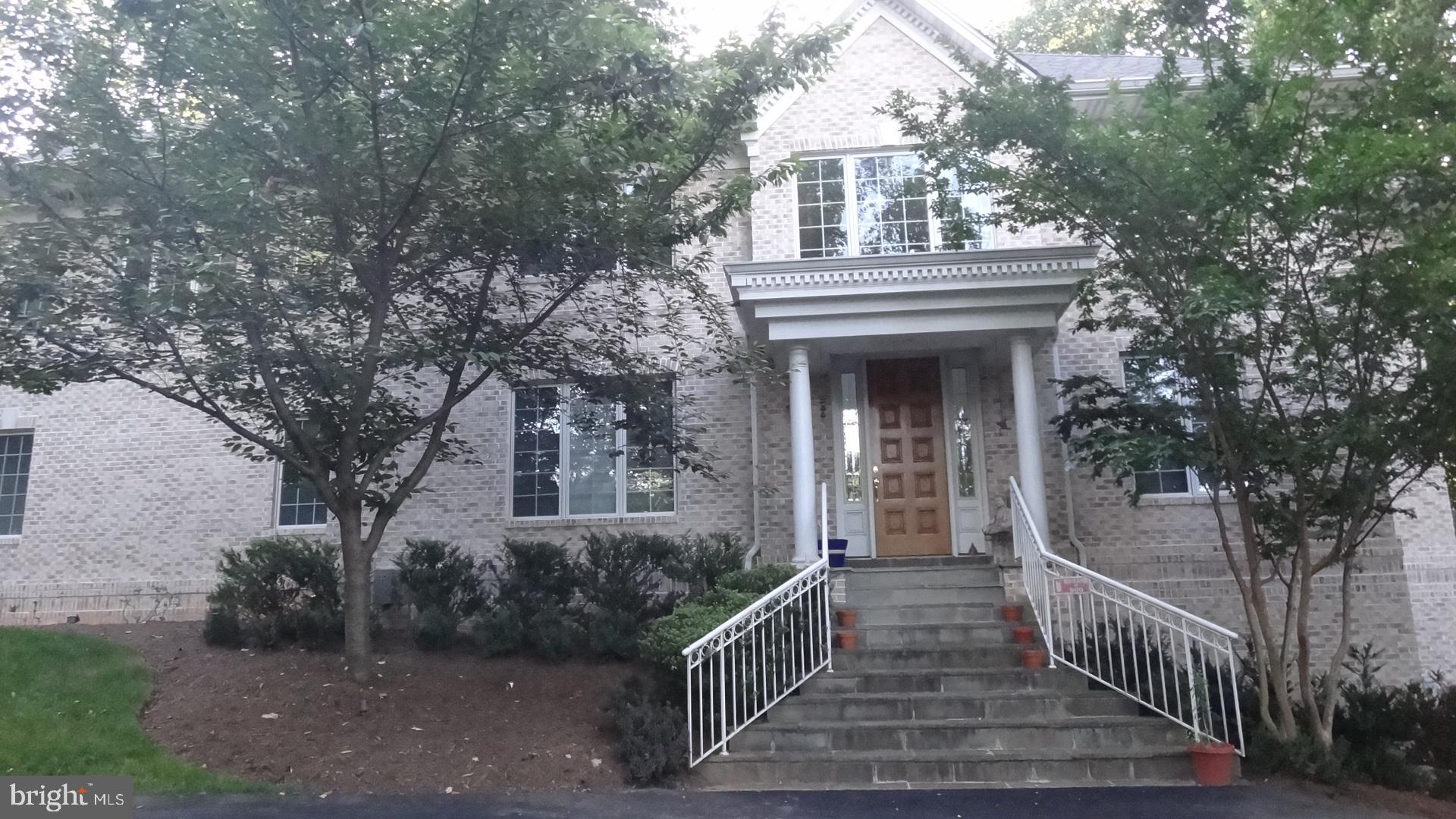 POTOMAC OUTSIDE - Residential