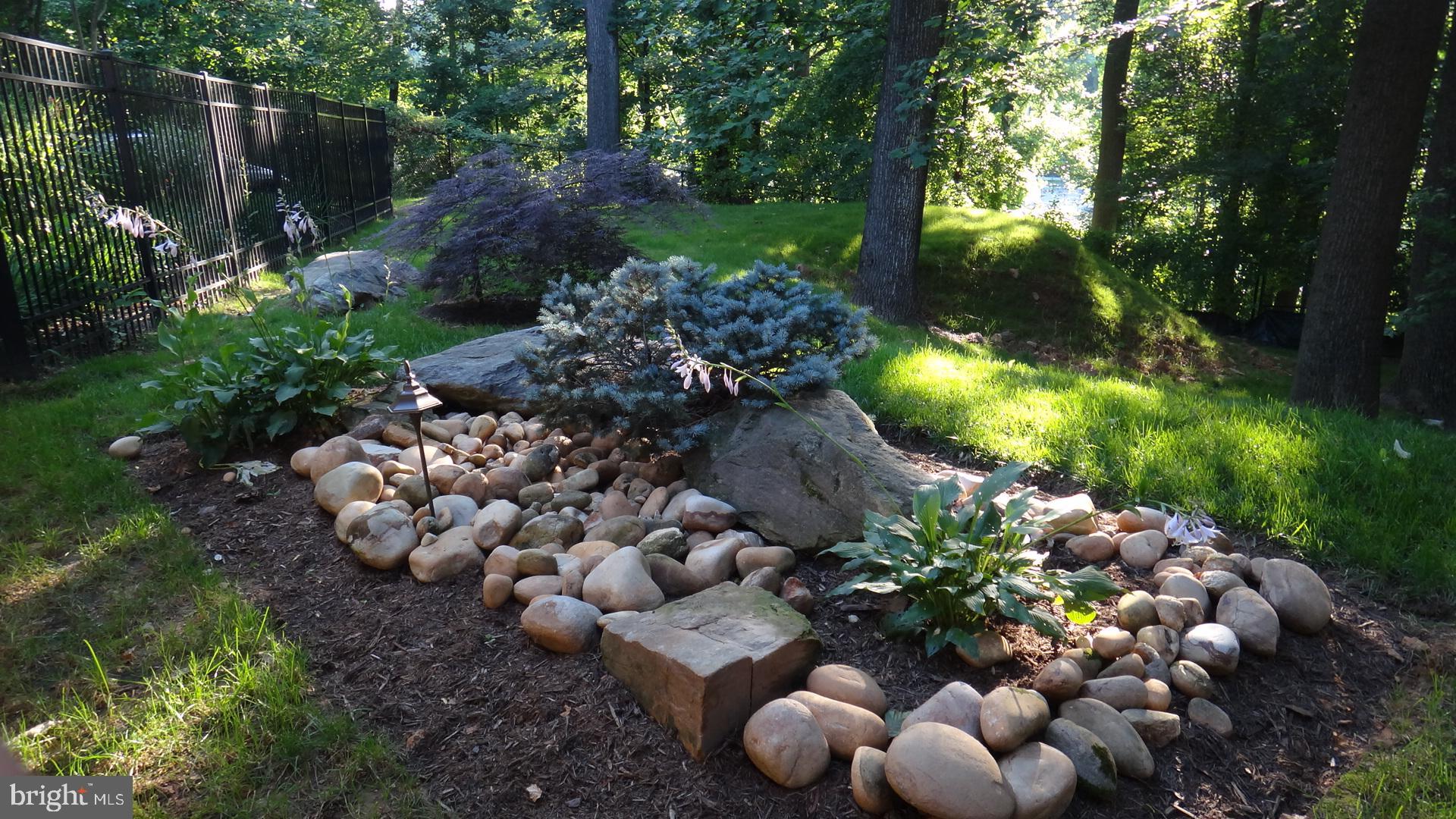 POTOMAC OUTSIDE - Residential