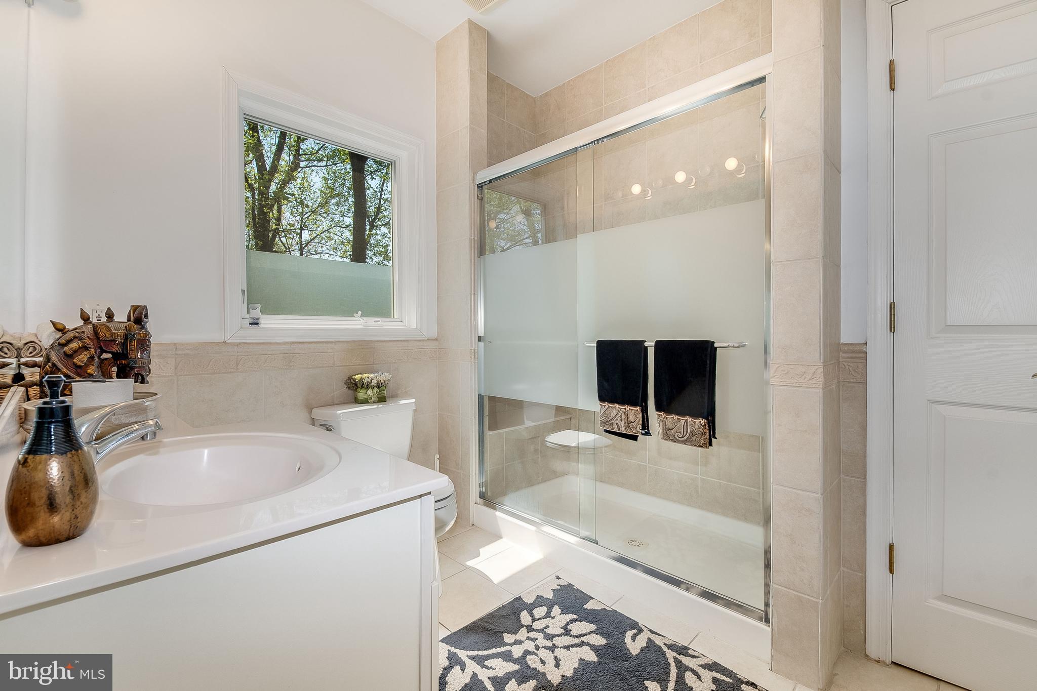 POTOMAC OUTSIDE - Residential