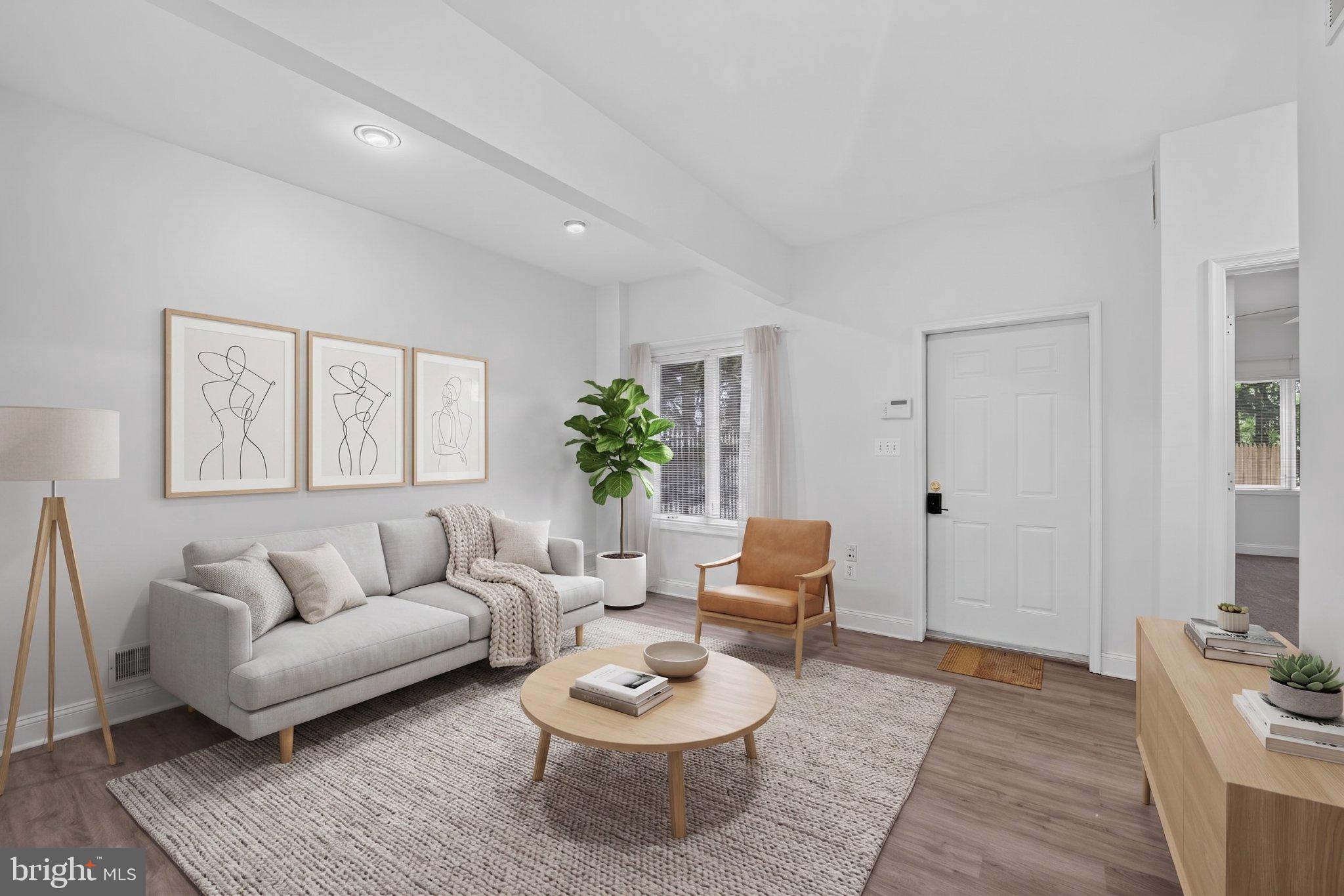 POTOMAC OUTSIDE - Residential