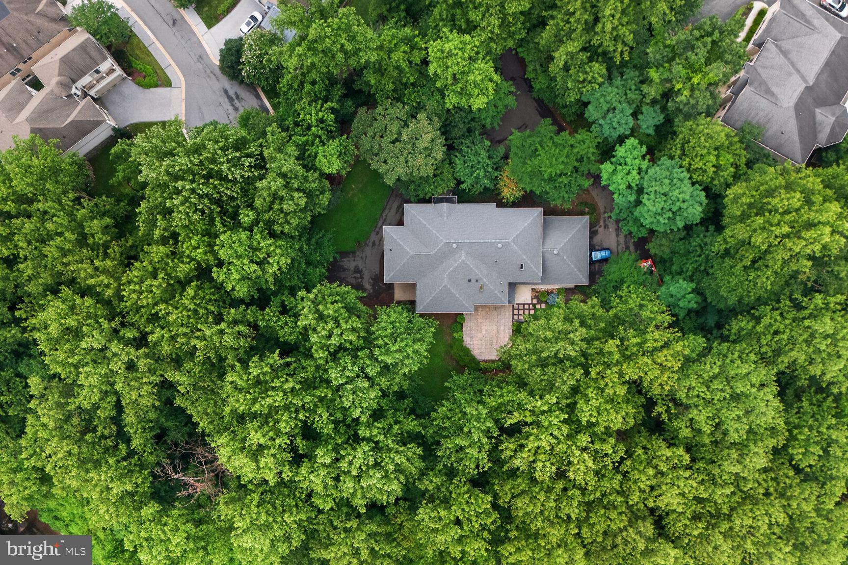 POTOMAC OUTSIDE - Residential