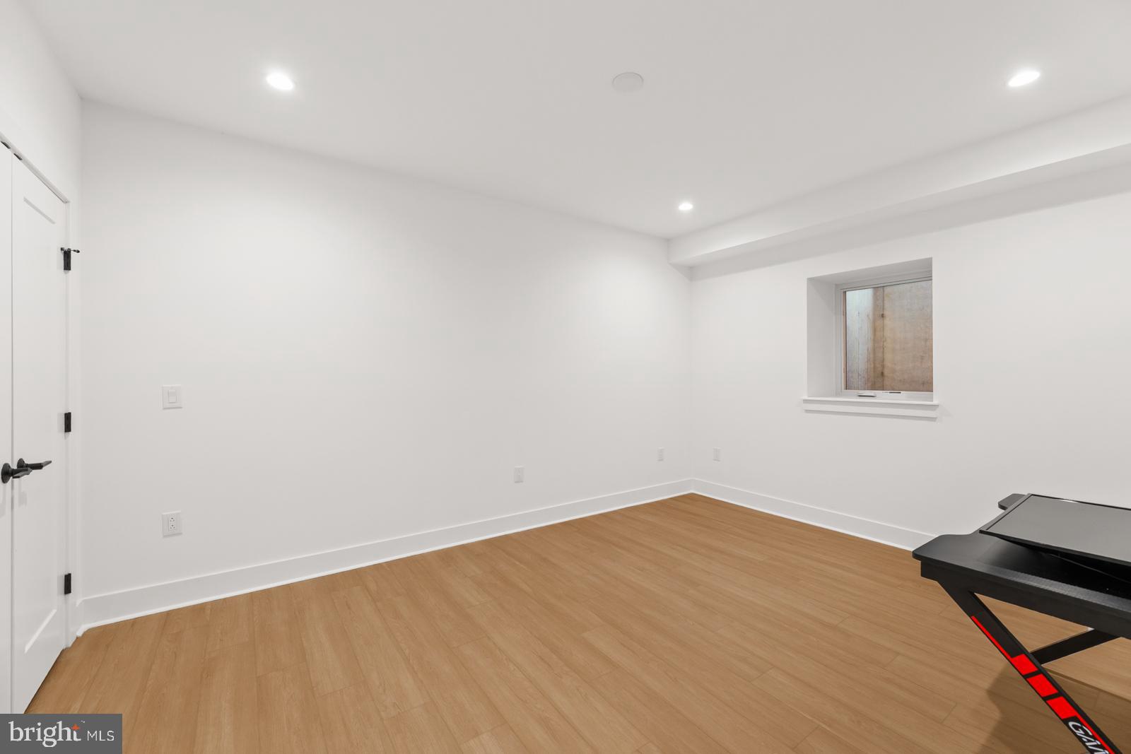 TORRESDALE MANOR - Residential