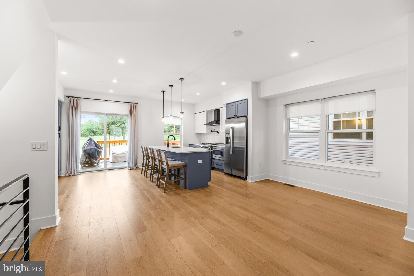 TORRESDALE MANOR - Residential