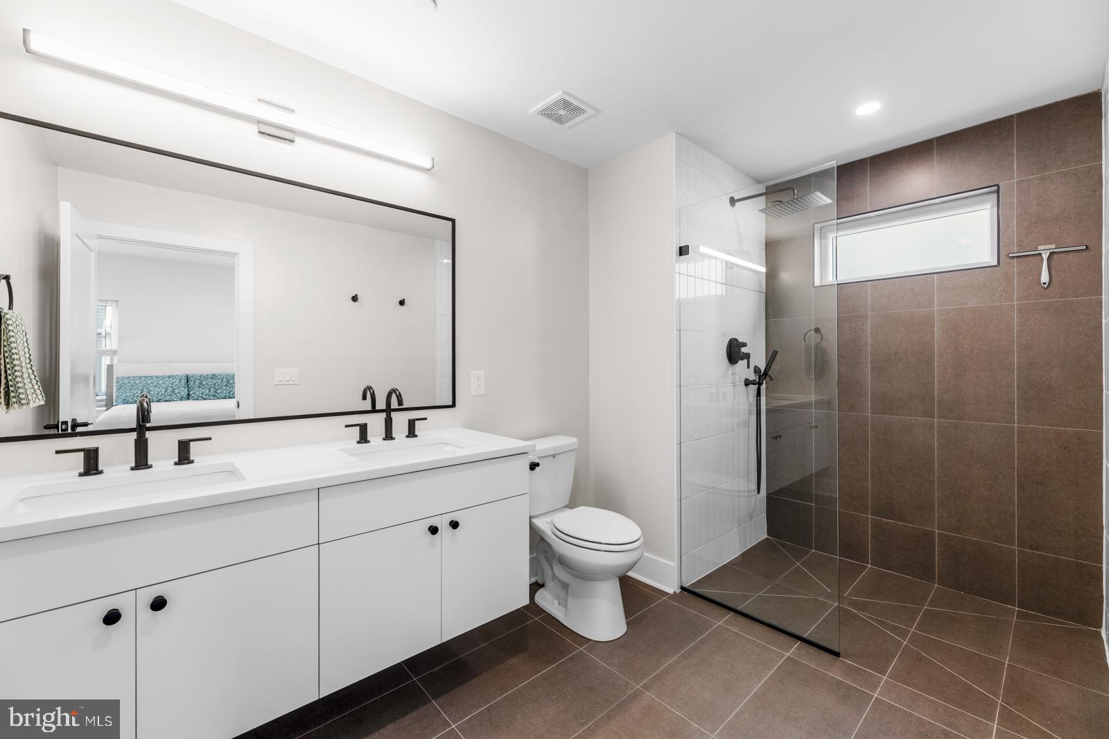 TORRESDALE MANOR - Residential