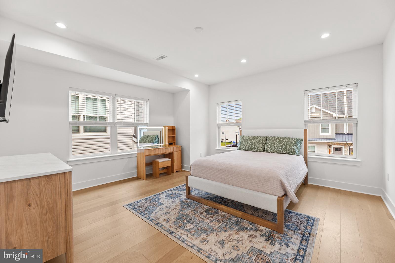 TORRESDALE MANOR - Residential