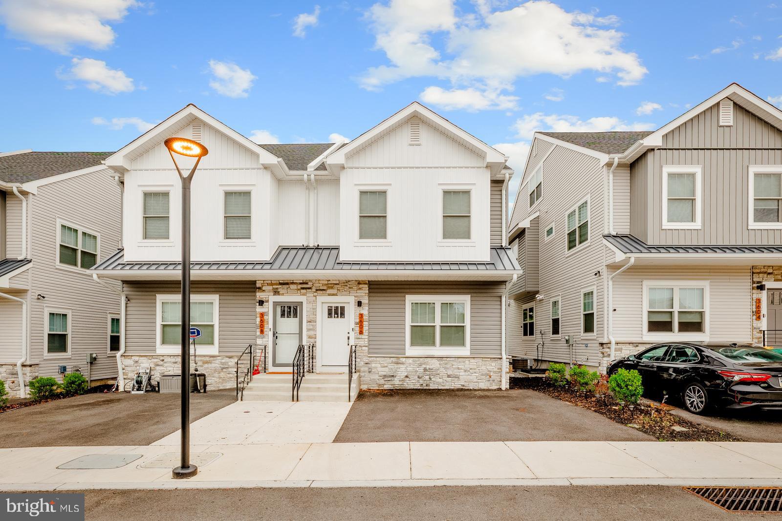 TORRESDALE MANOR - Residential