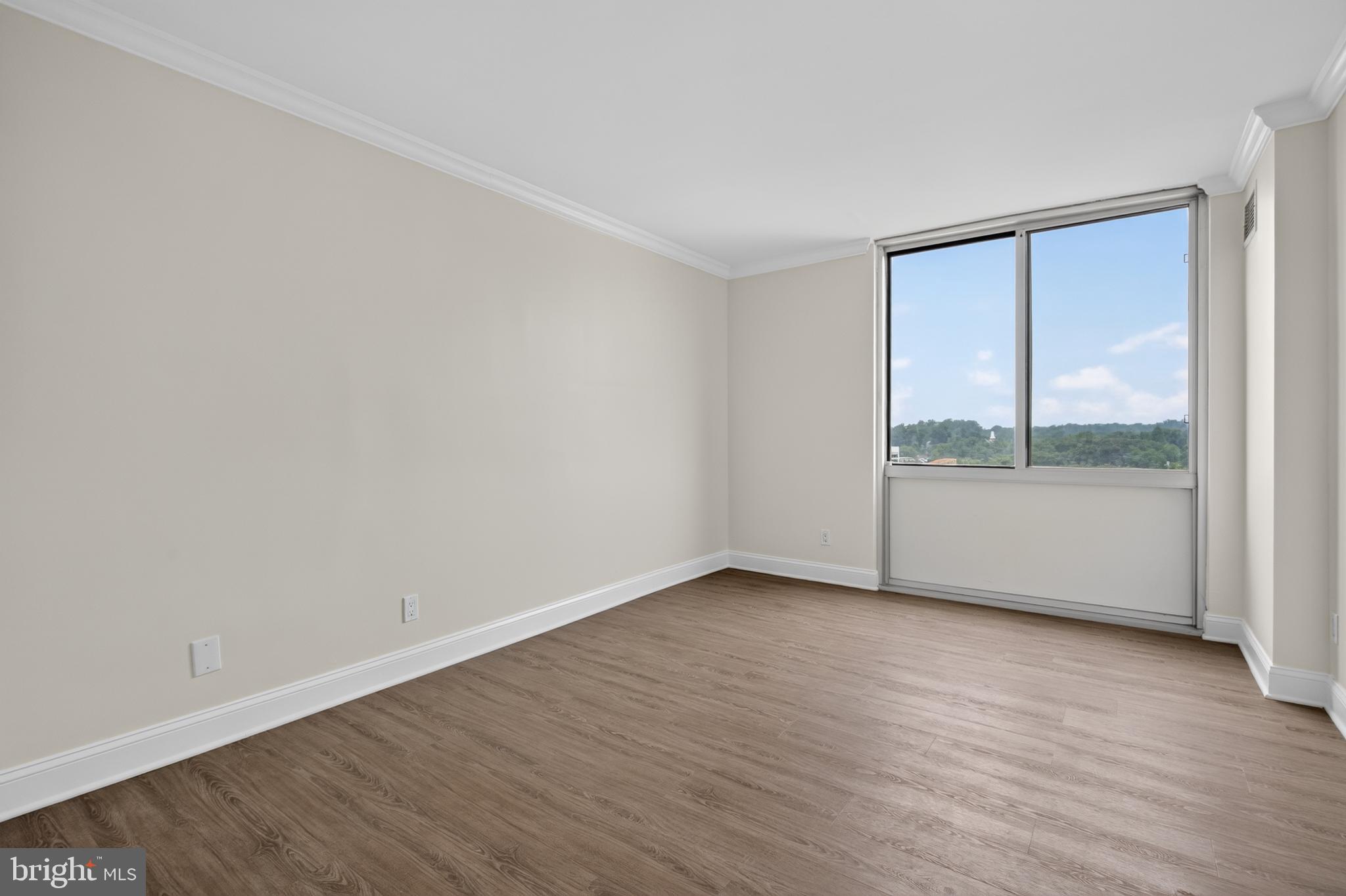 THE KENWOOD - Residential