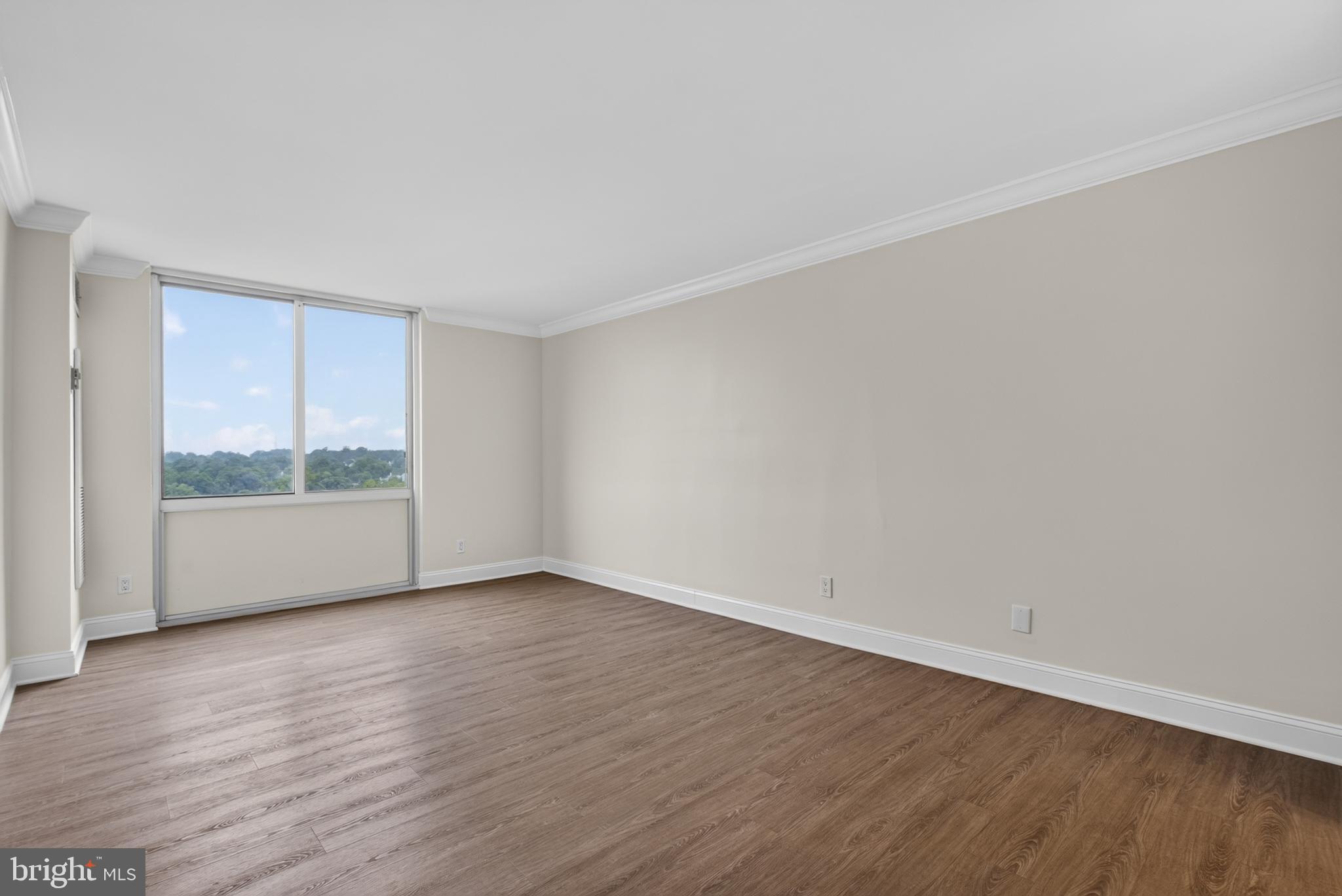 THE KENWOOD - Residential