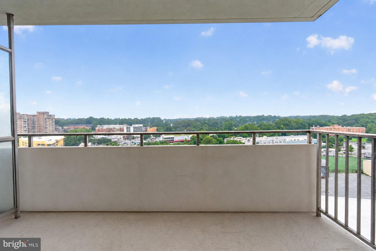 THE KENWOOD - Residential