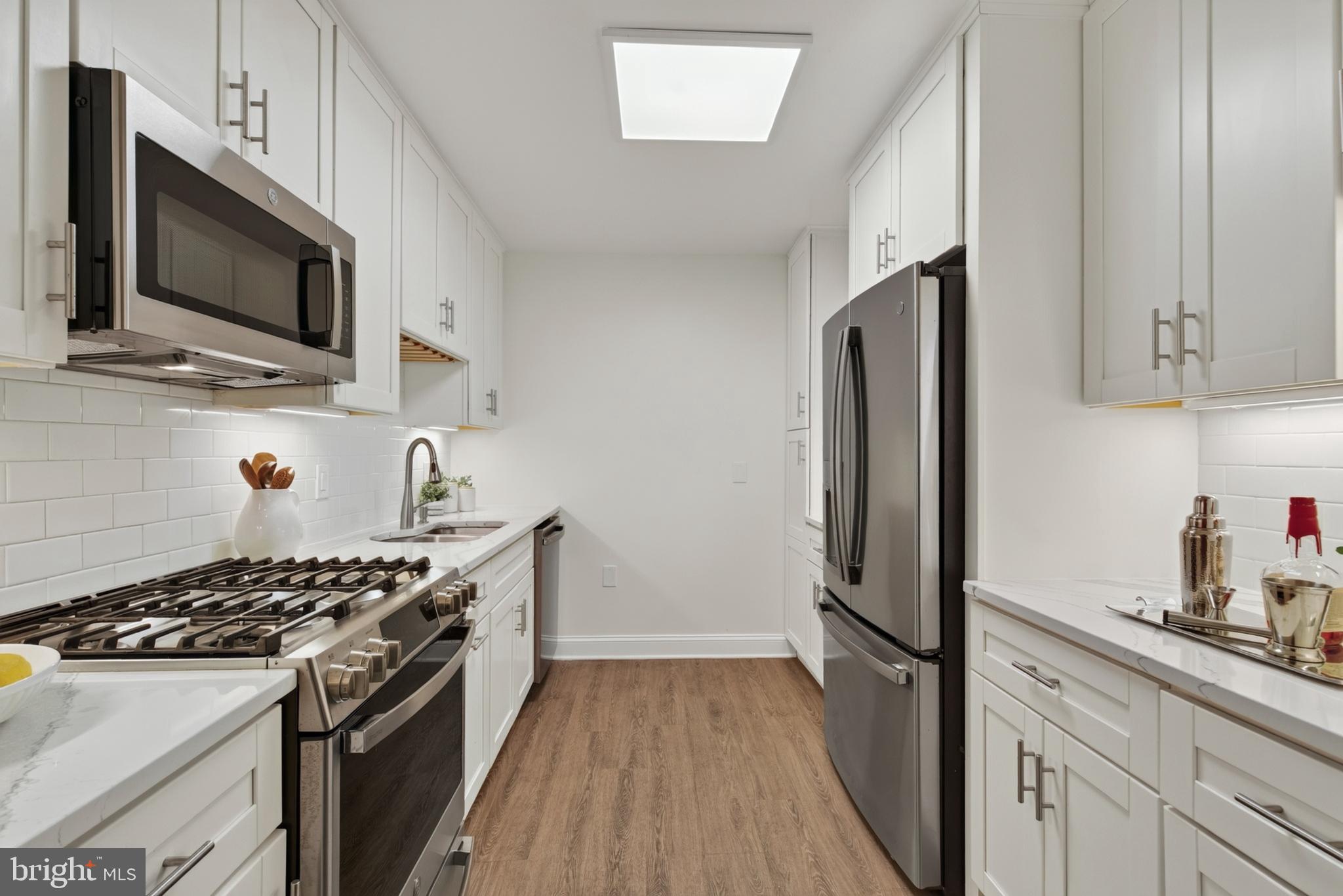 THE KENWOOD - Residential