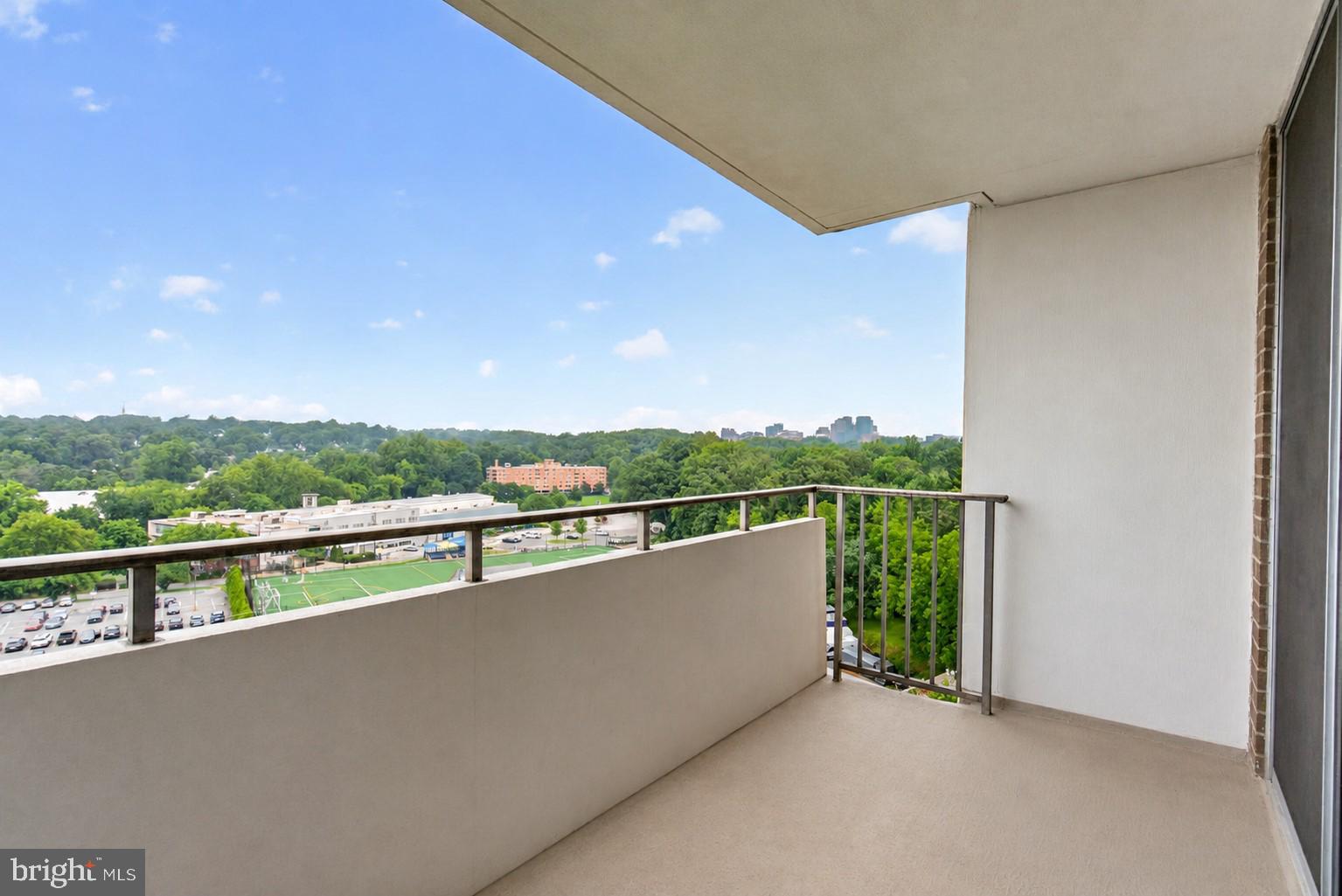 THE KENWOOD - Residential