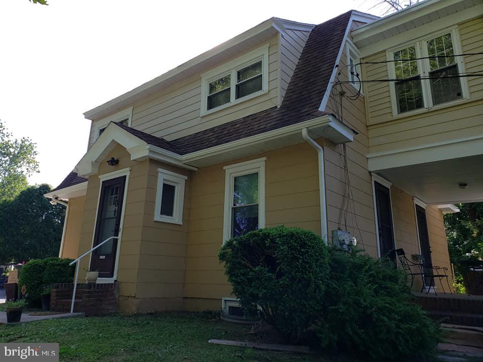 HILLSIDE MANOR - Residential Lease